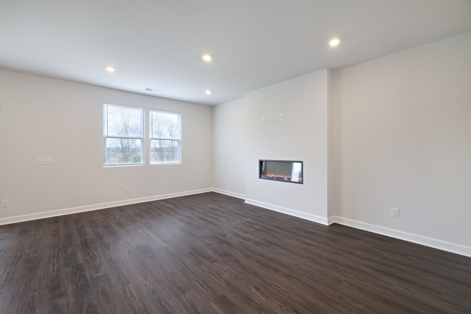 339 Ellis Ln