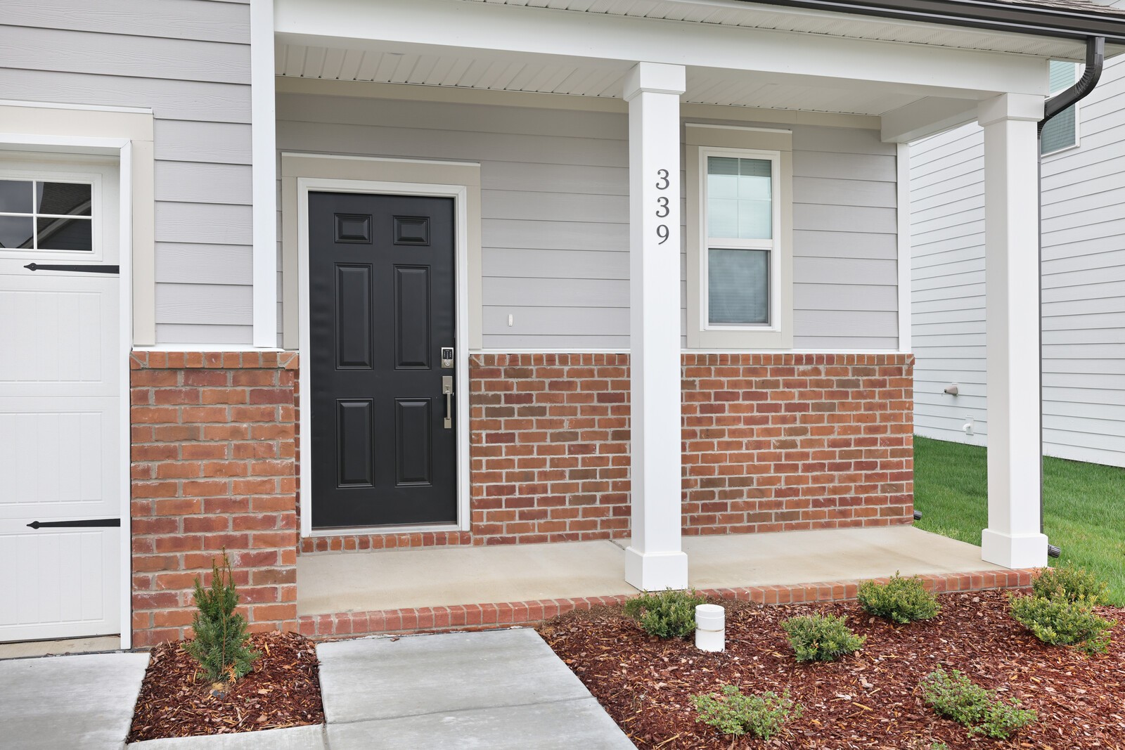 339 Ellis Ln