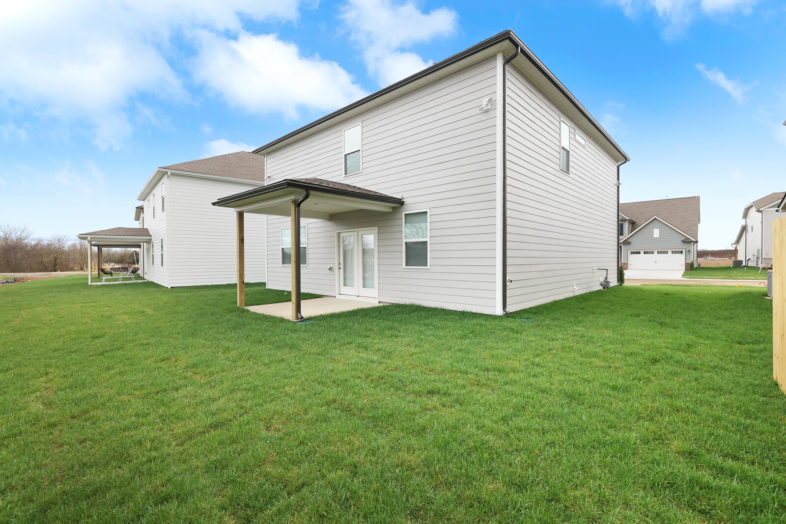339 Ellis Ln