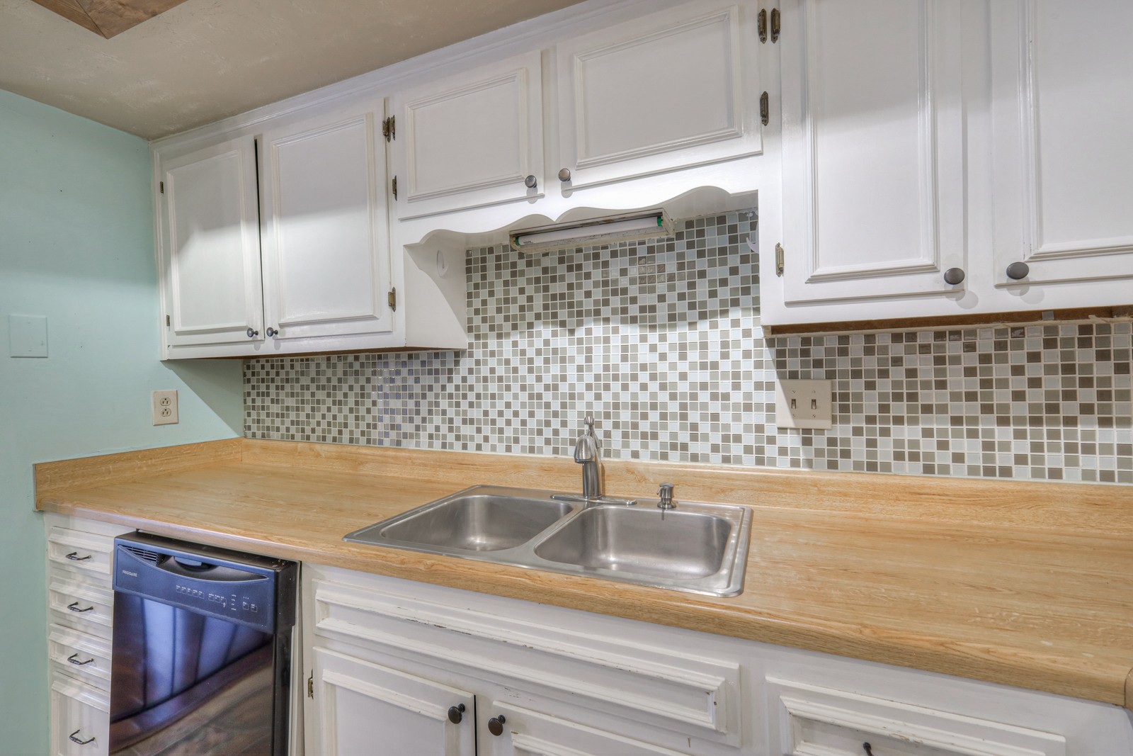 4001 Anderson Rd Unit: T153