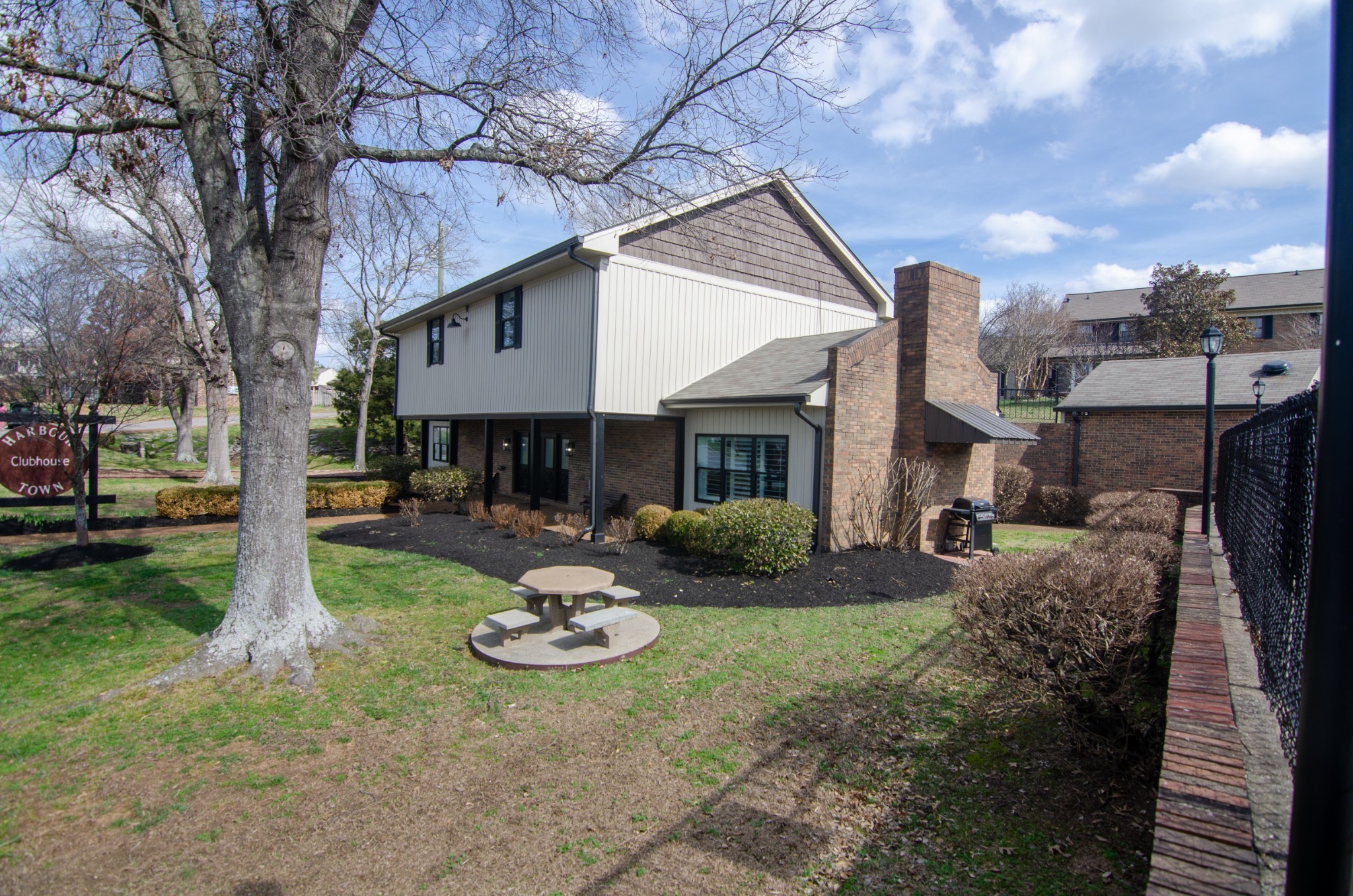 4001 Anderson Rd Unit: T153
