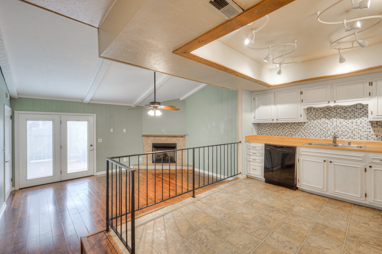 4001 Anderson Rd Unit: T153