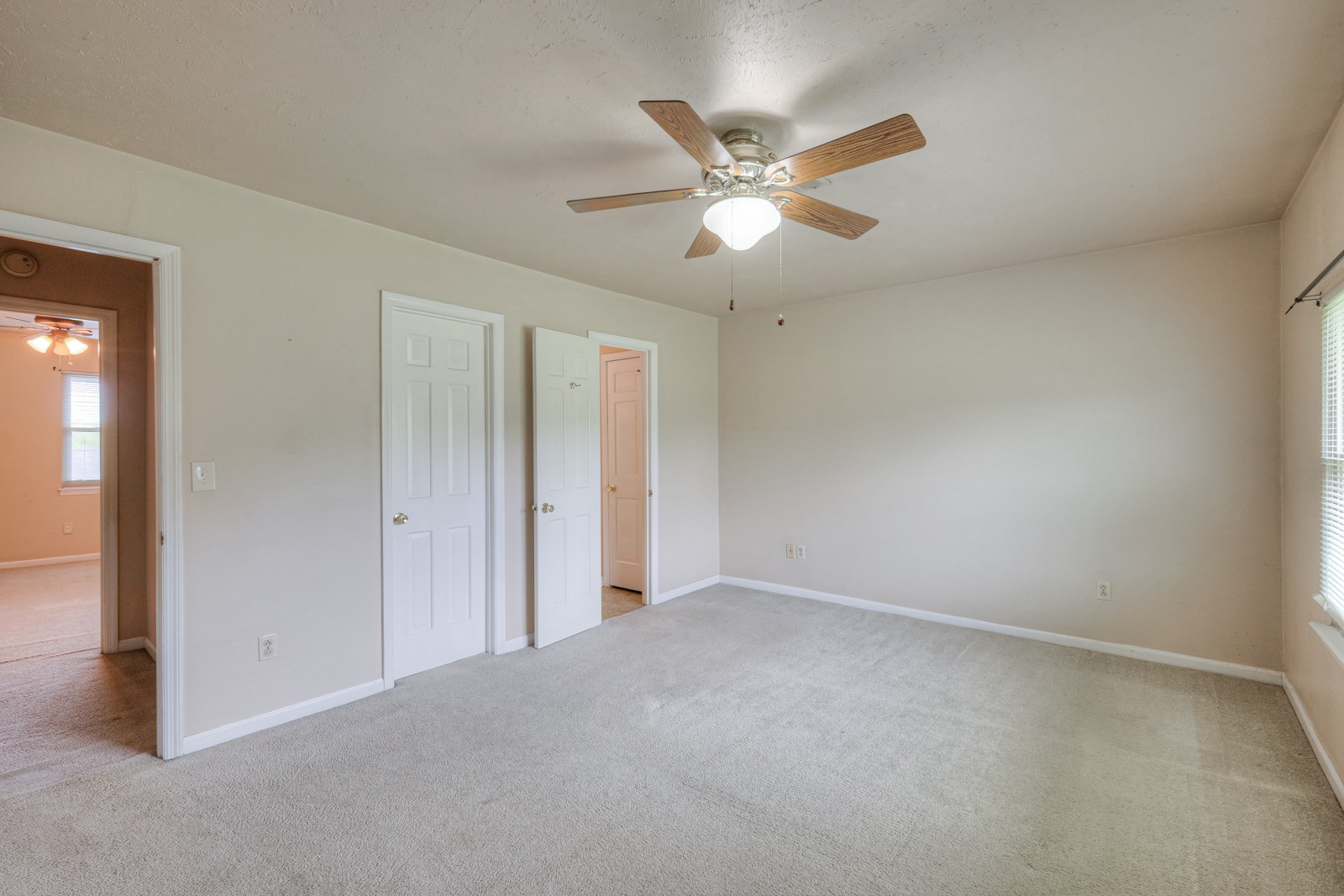 4001 Anderson Rd Unit: T153