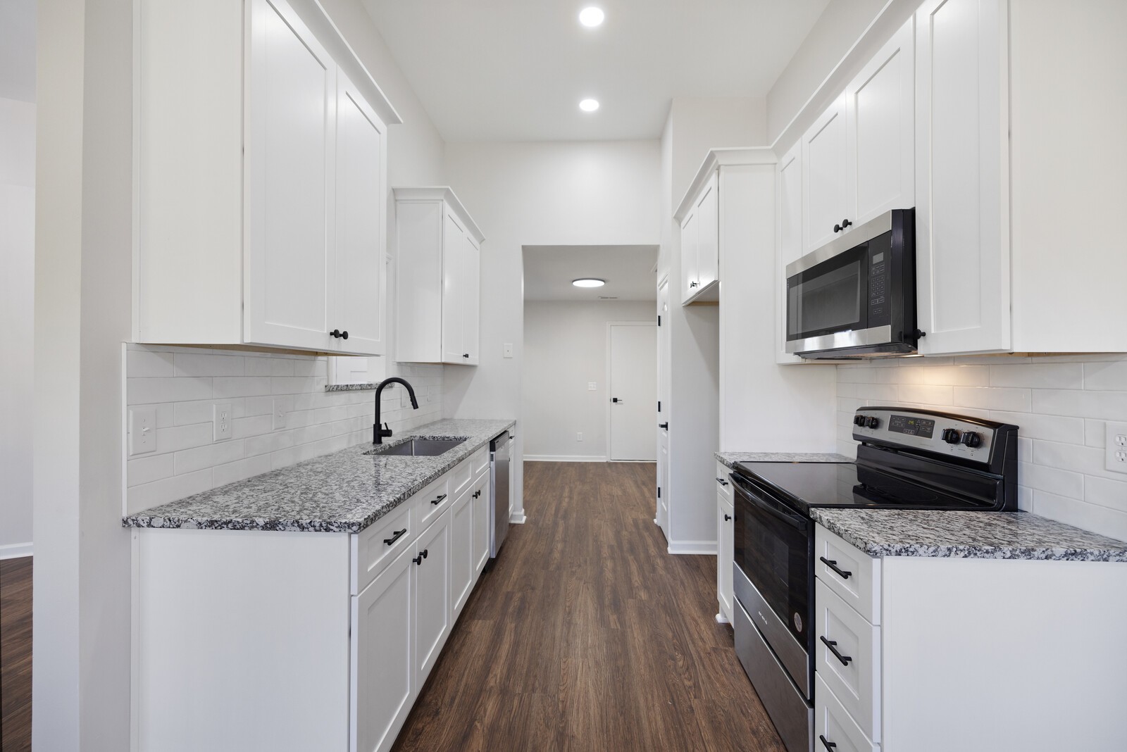 494 Creek Pt