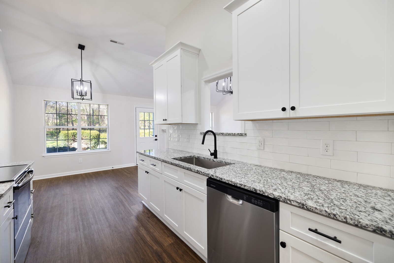 494 Creek Pt