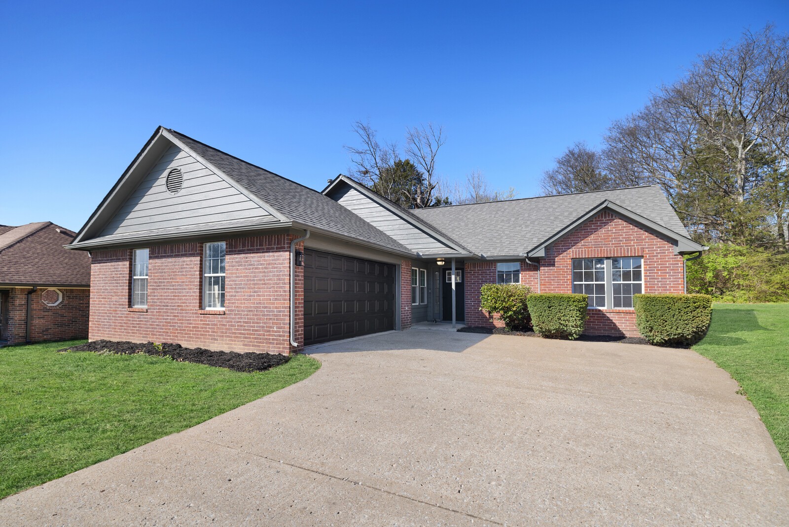 494 Creek Pt