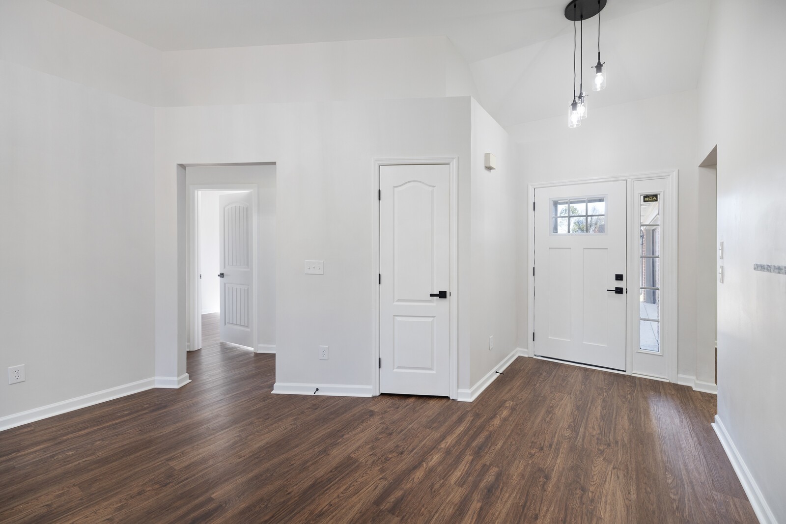 494 Creek Pt