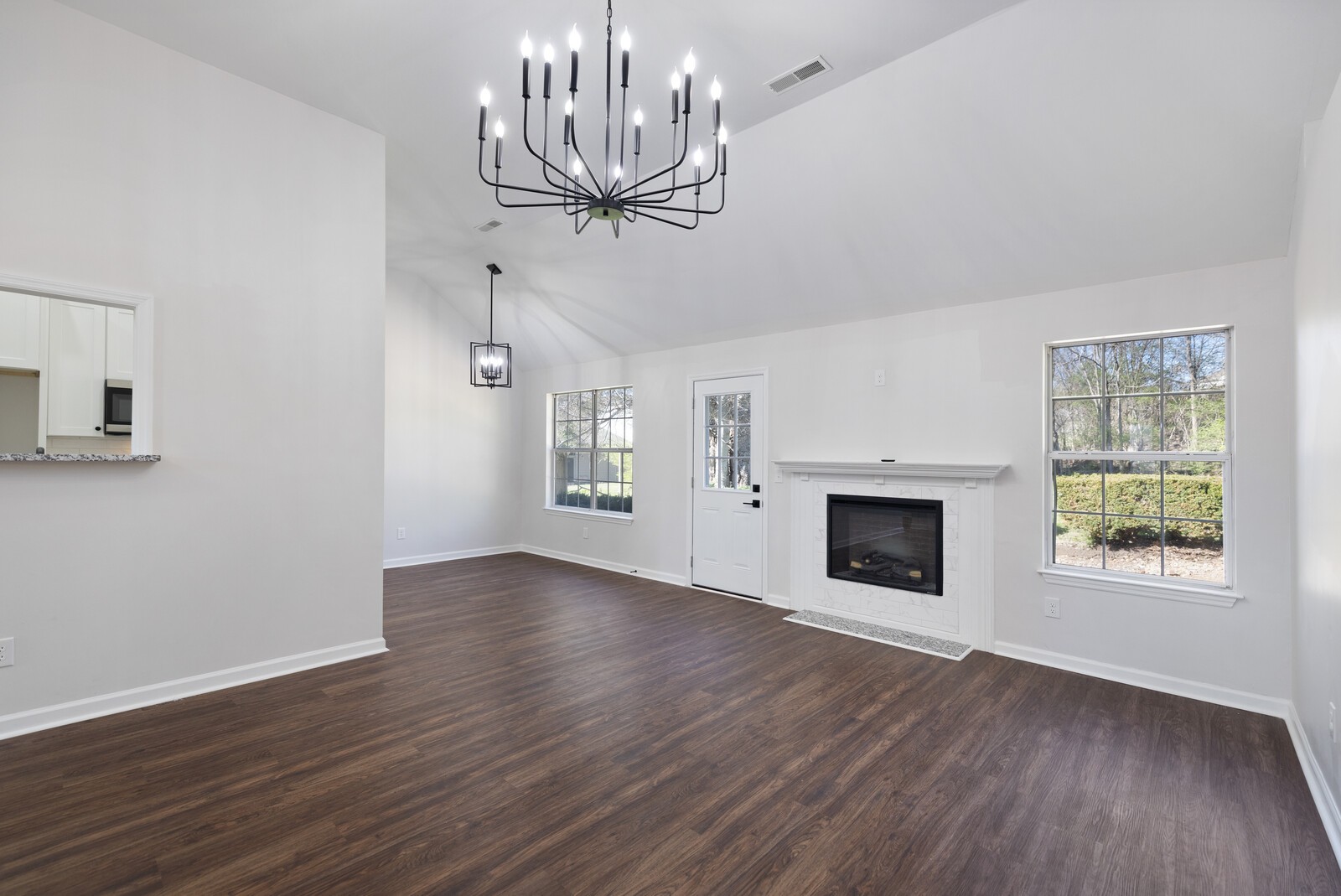 494 Creek Pt