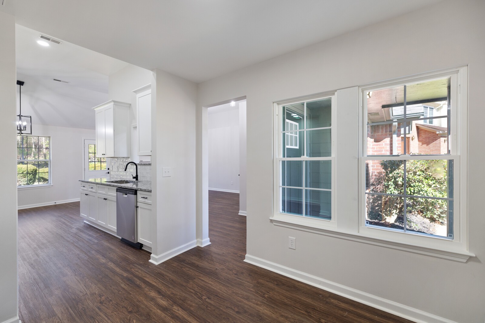 494 Creek Pt