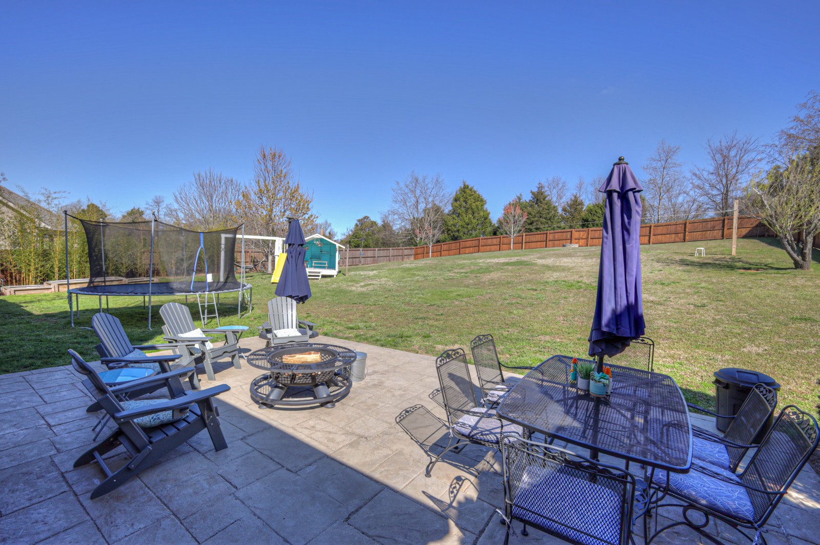 111 Chalford Pl