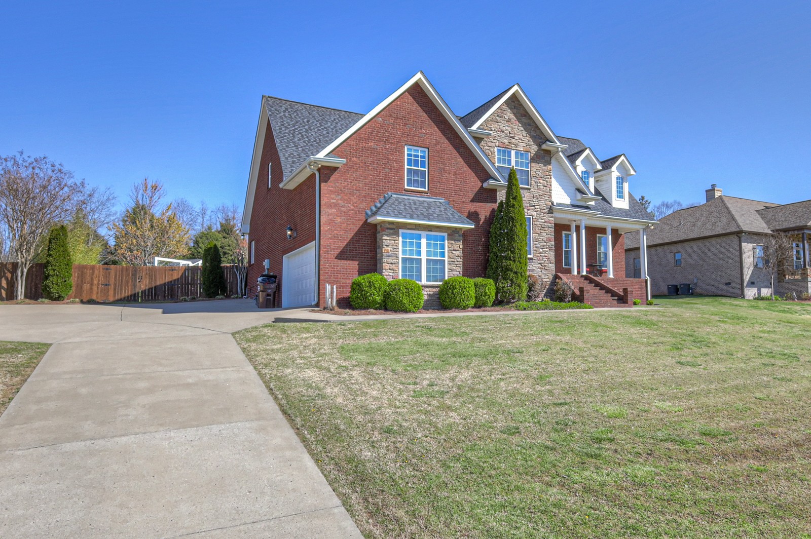 111 Chalford Pl