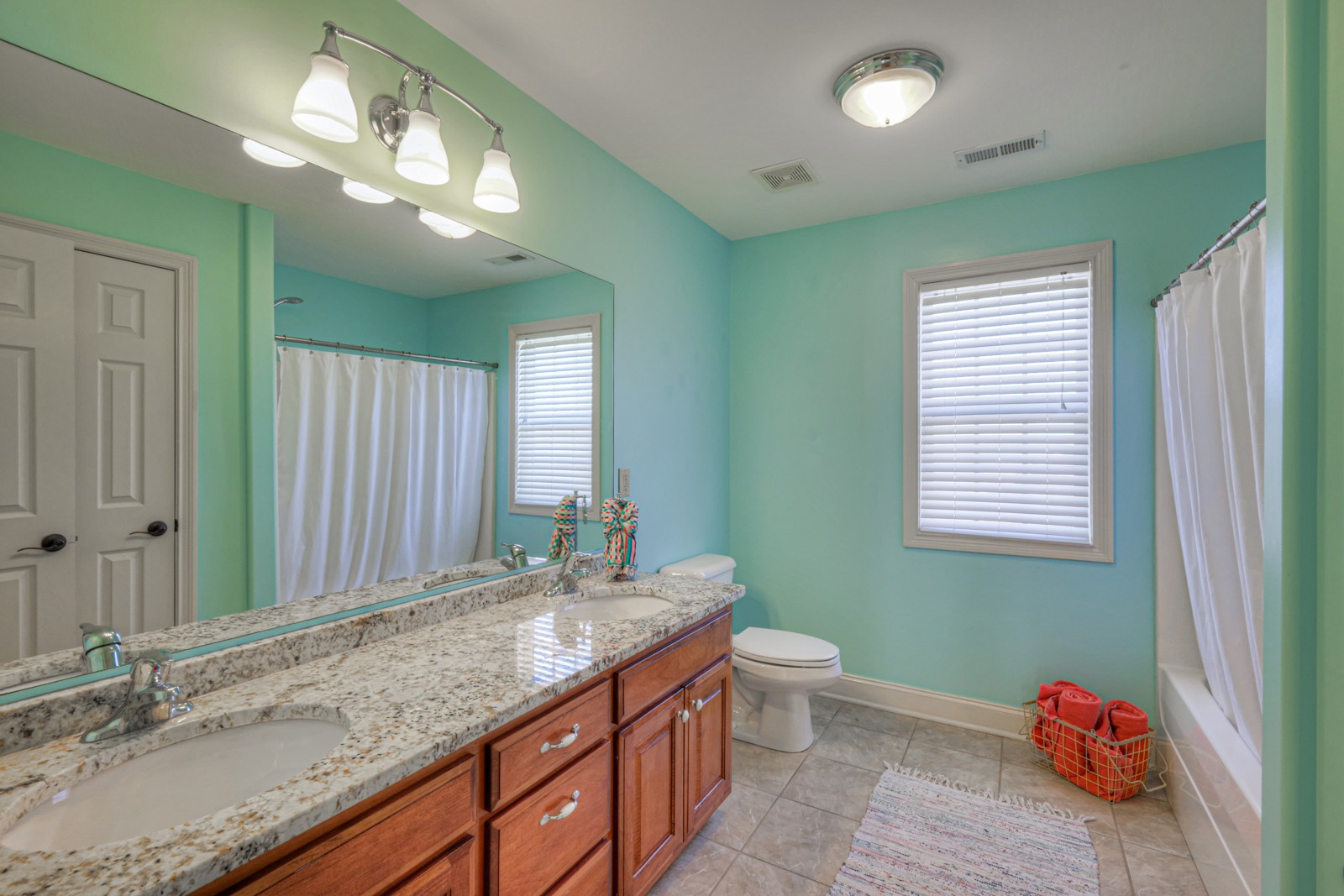 111 Chalford Pl