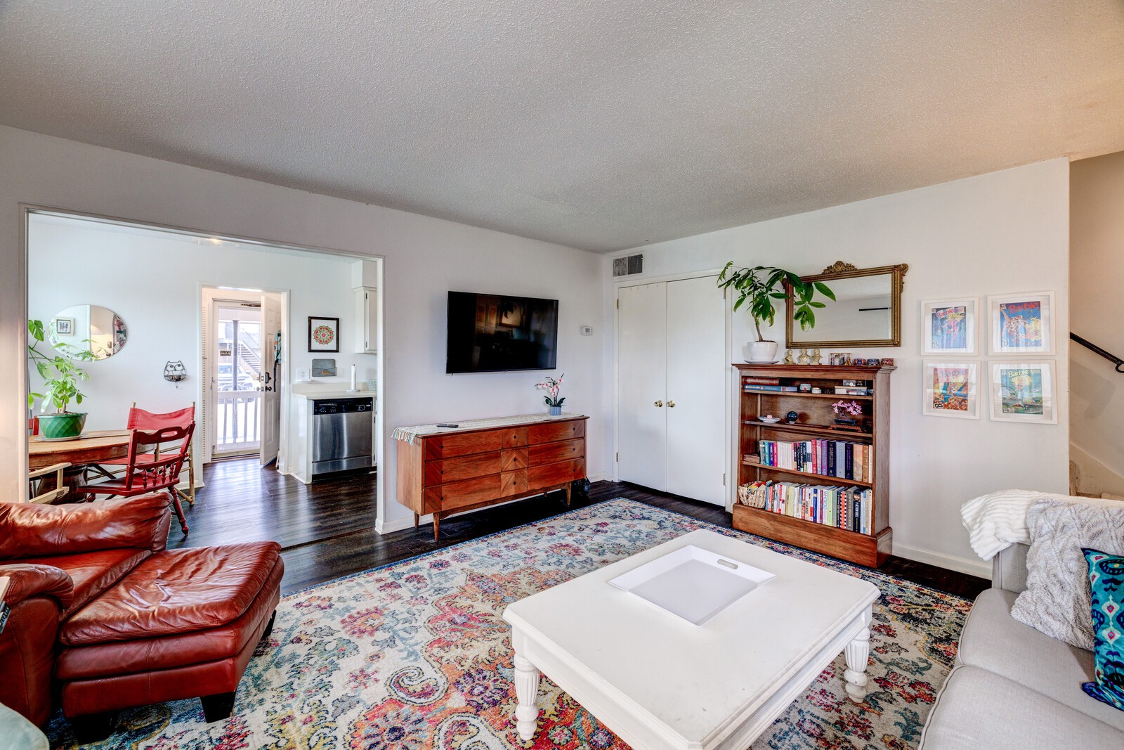 250 Donna Dr Unit: 2B