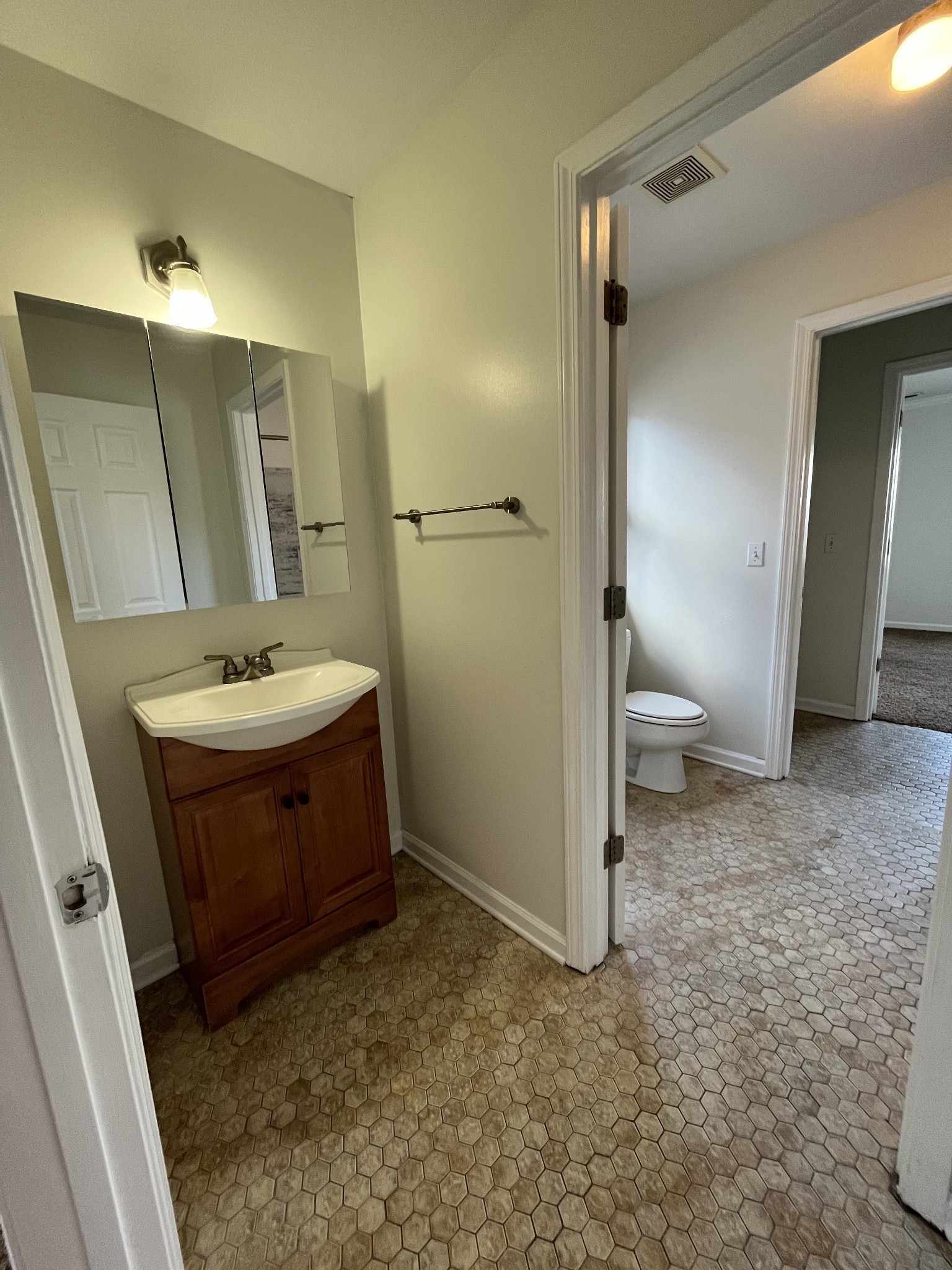 1709 6th Ave, N Unit: A