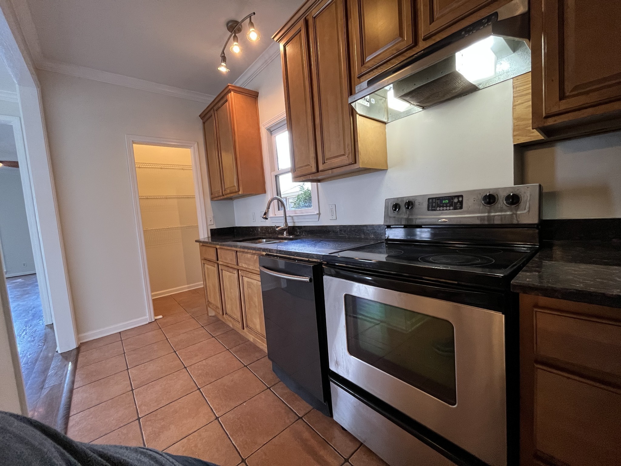 1709 6th Ave, N Unit: A