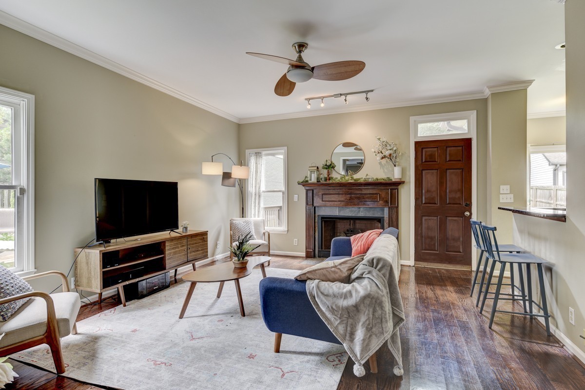 1709 6th Ave, N Unit: A