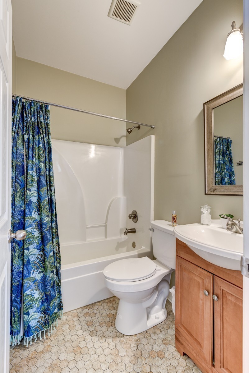 1709 6th Ave, N Unit: A