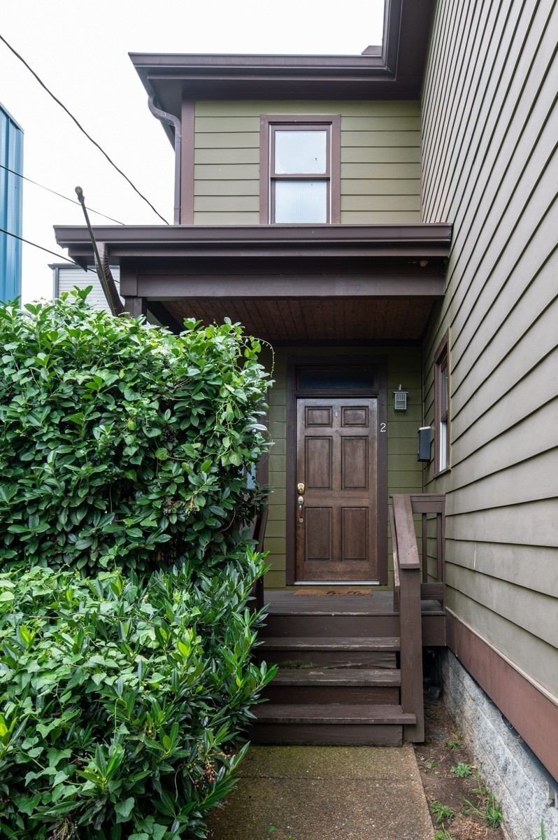 1709 6th Ave, N Unit: B