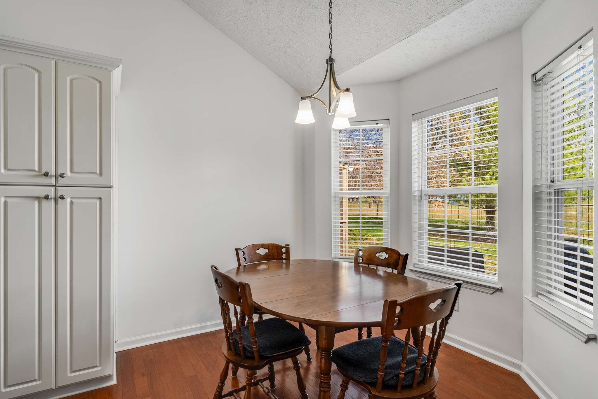 1062 Monticello Pl
