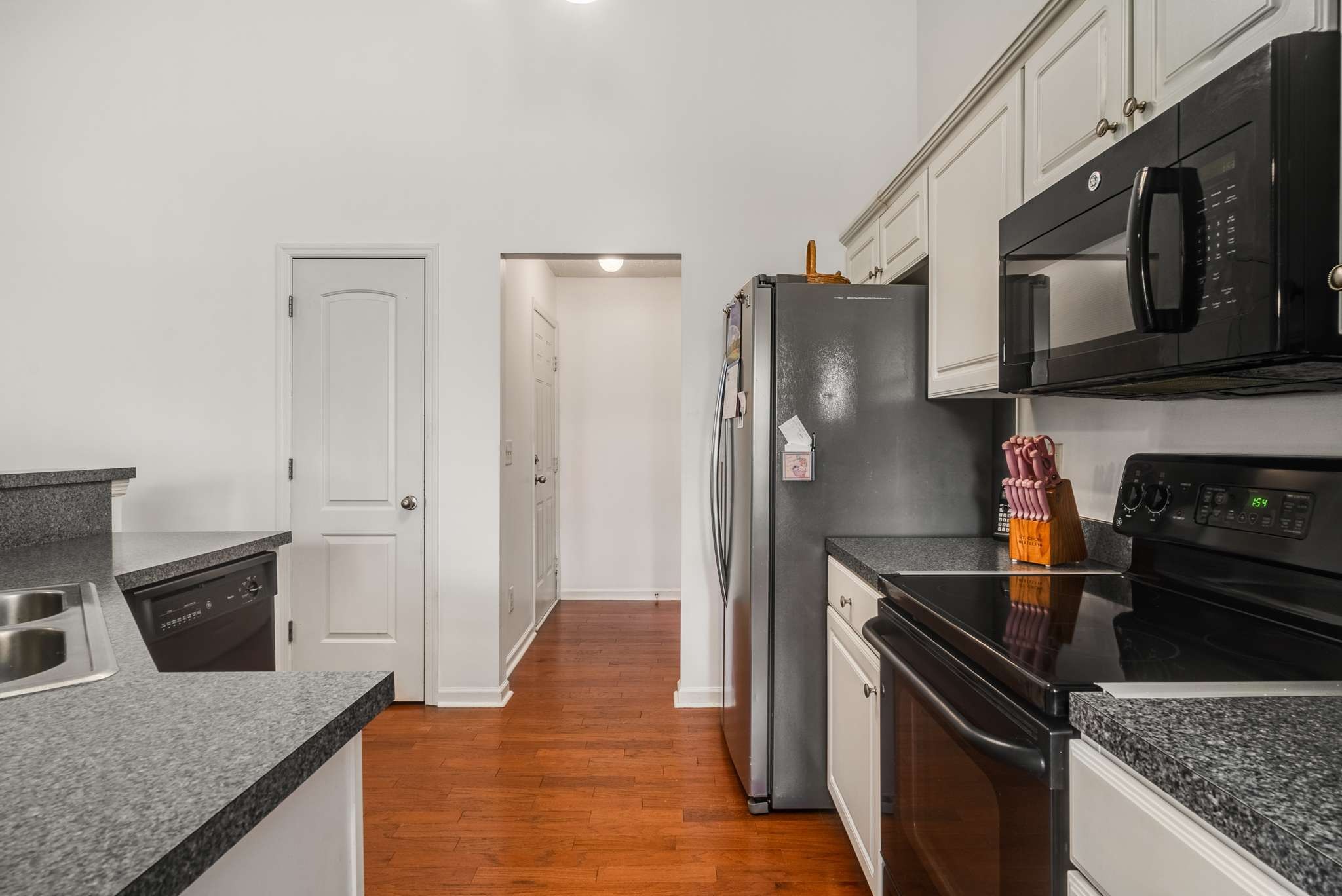 1062 Monticello Pl