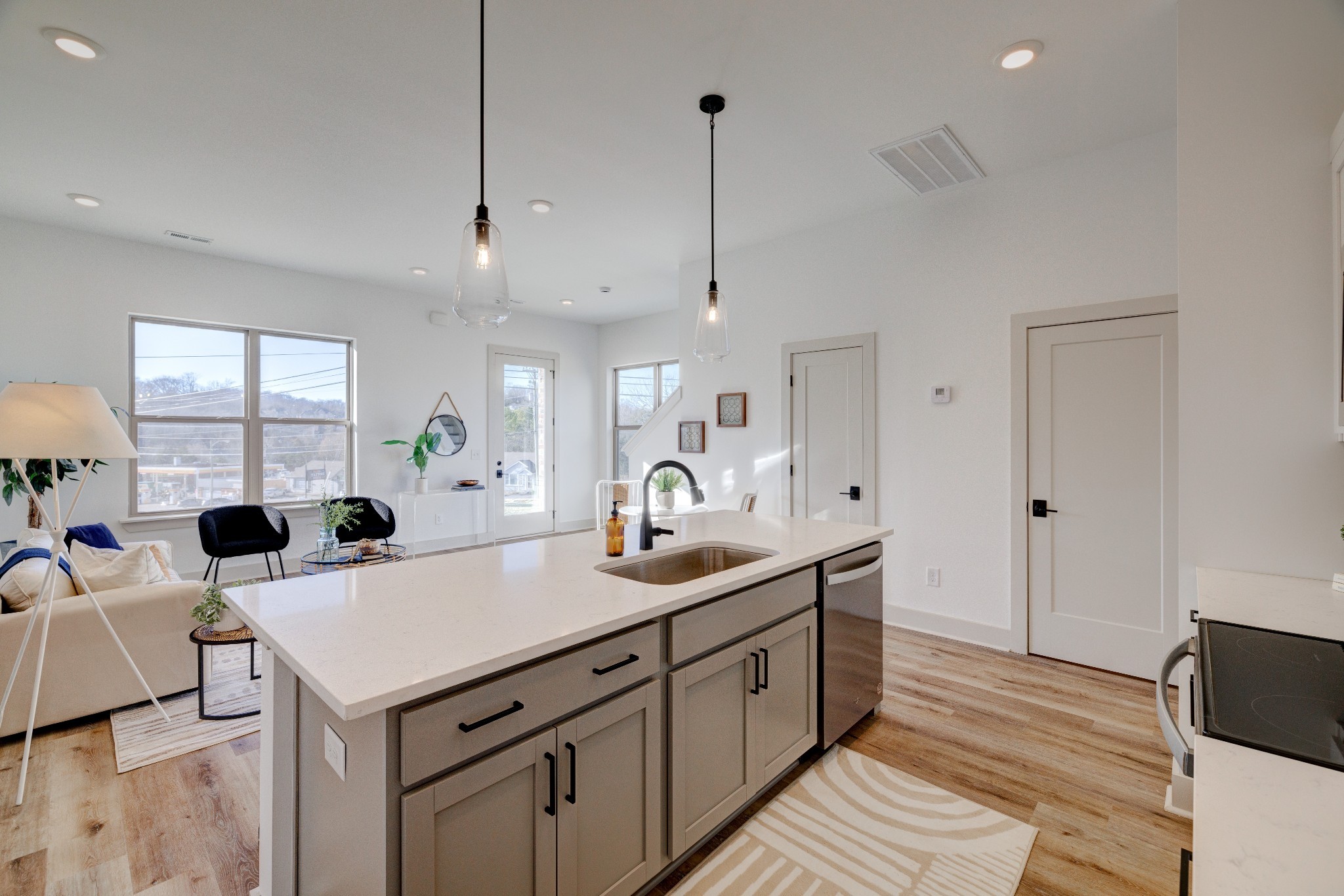 7341 Charlotte Pike Unit: 123