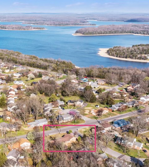 3736 Priest Lake Dr