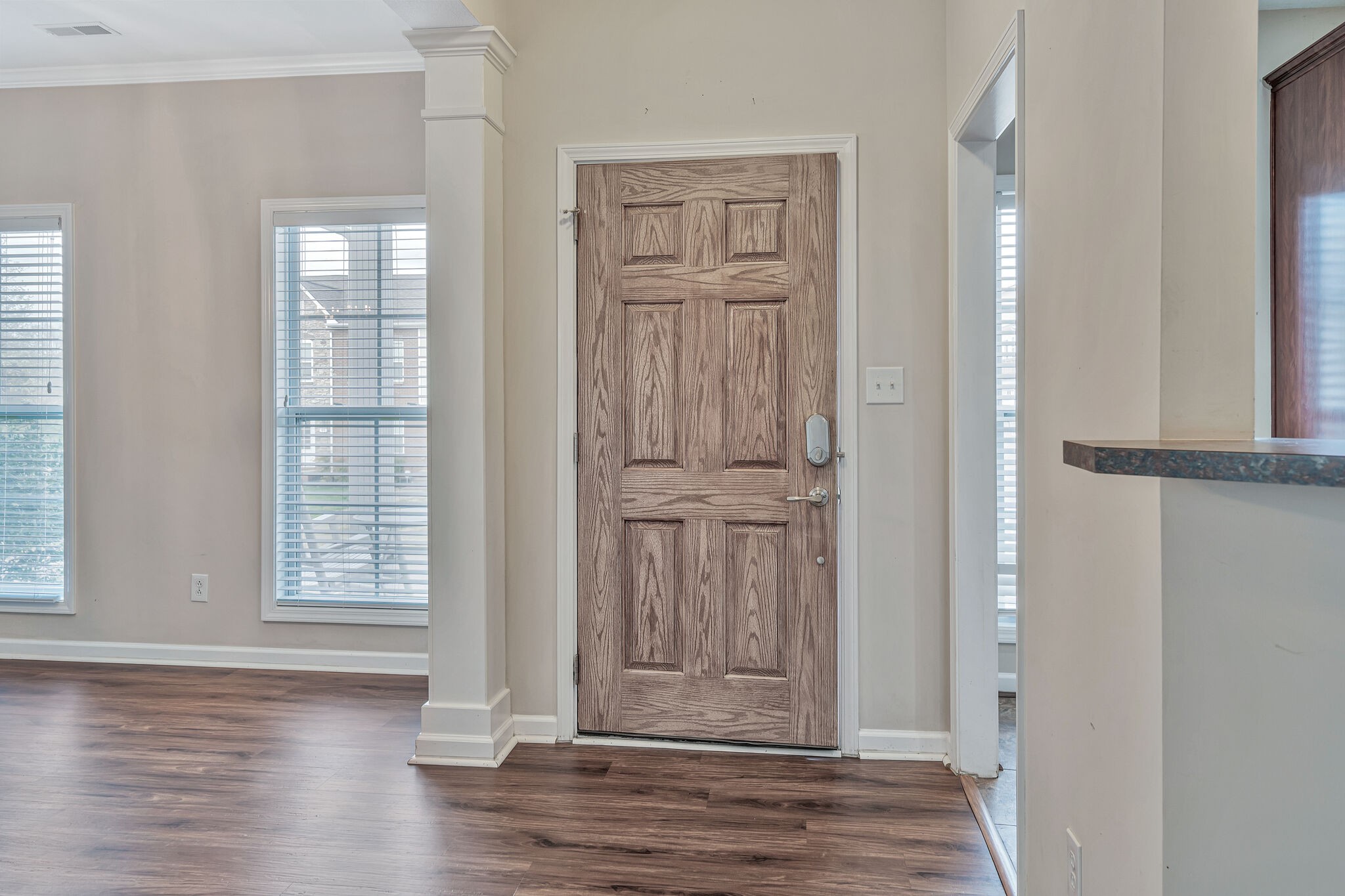 206 Turnberry Cir