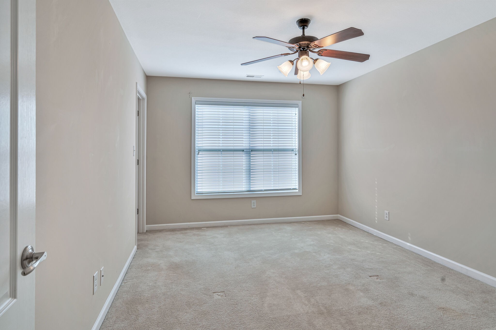 206 Turnberry Cir