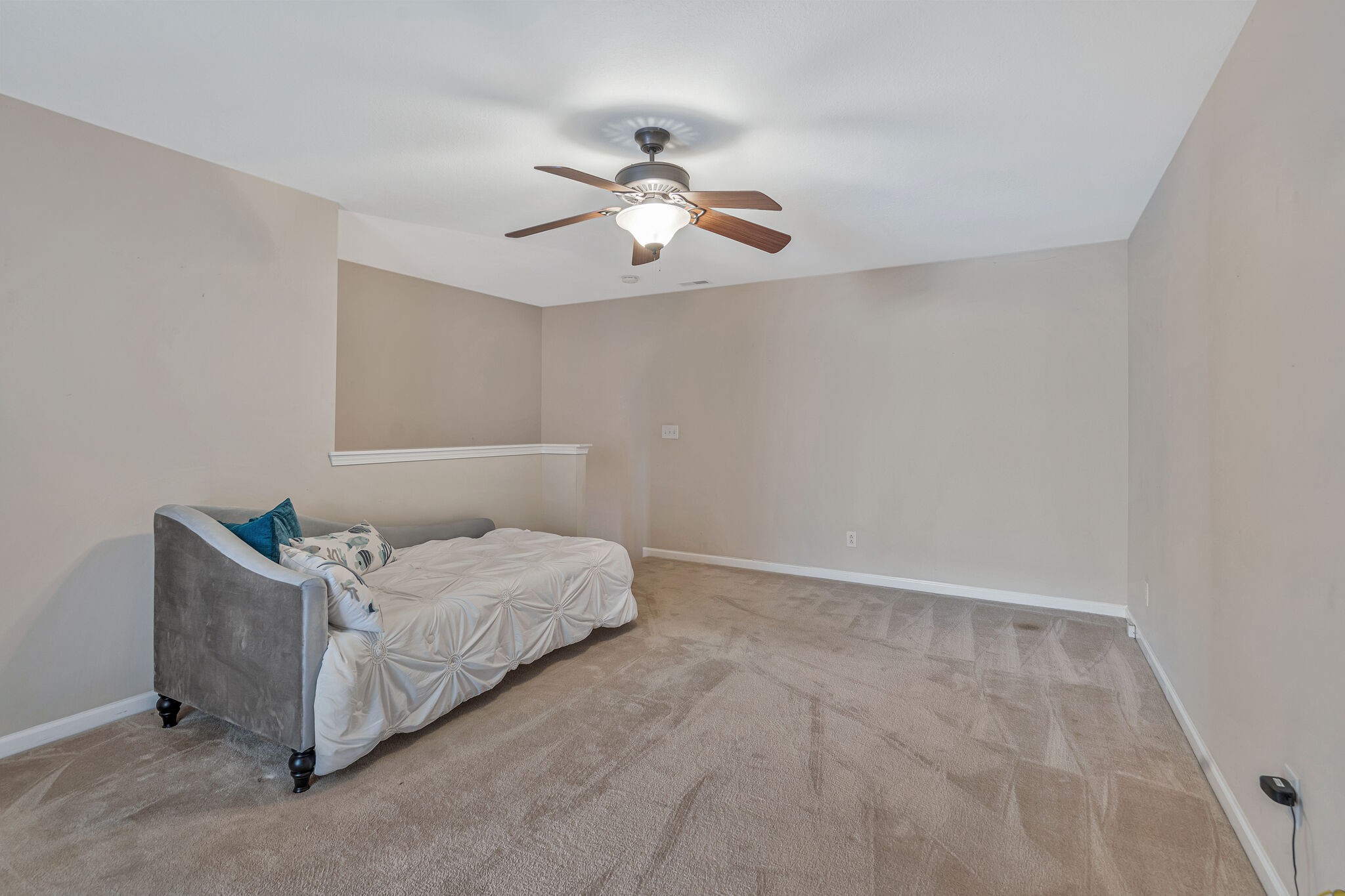 206 Turnberry Cir