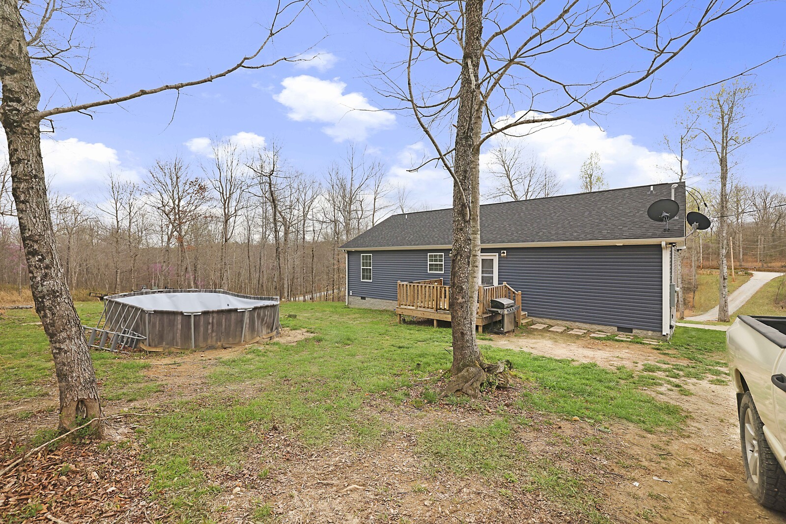 987 Promise Land Rd