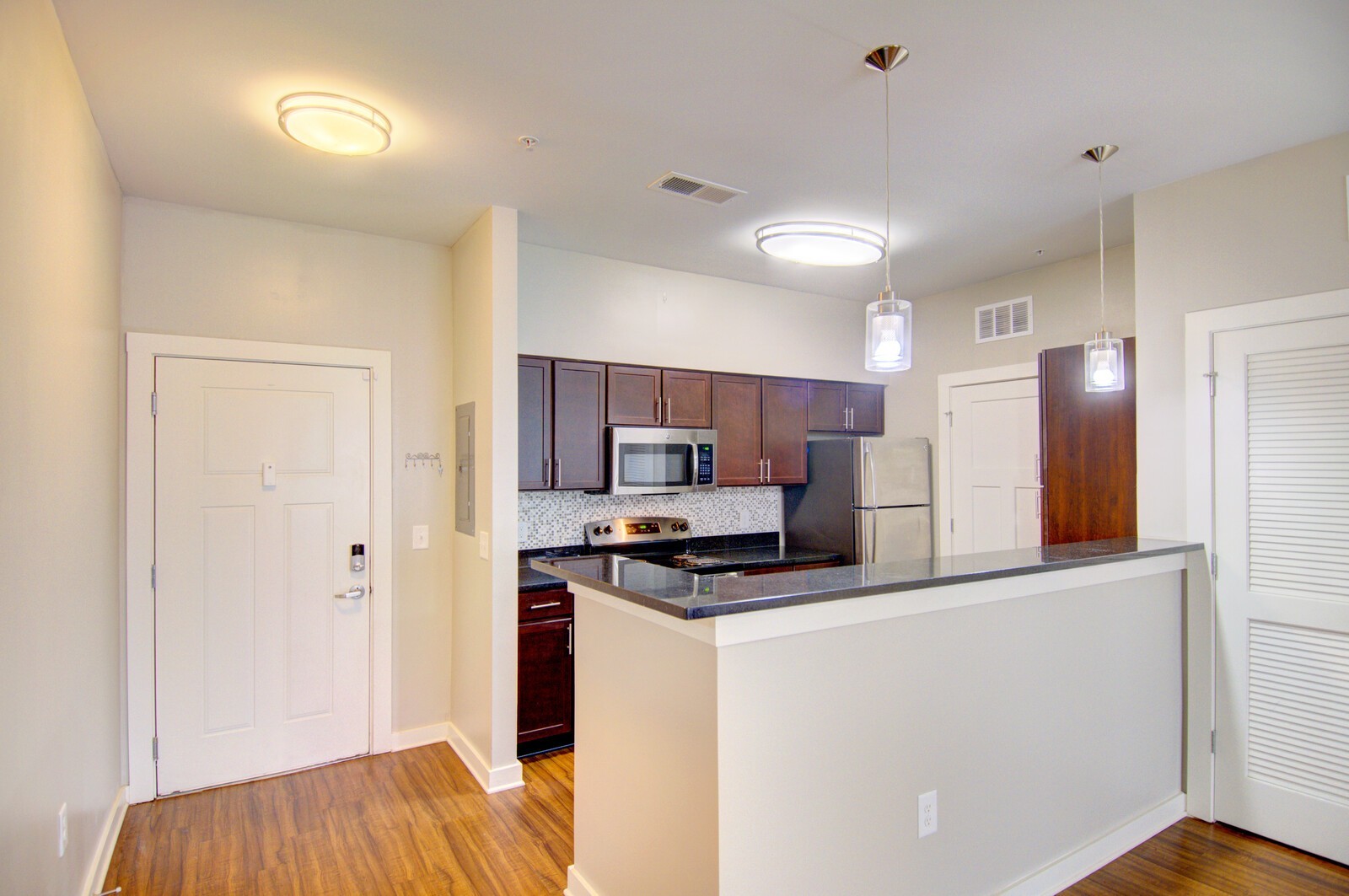 414 Rosedale Ave Unit: 103