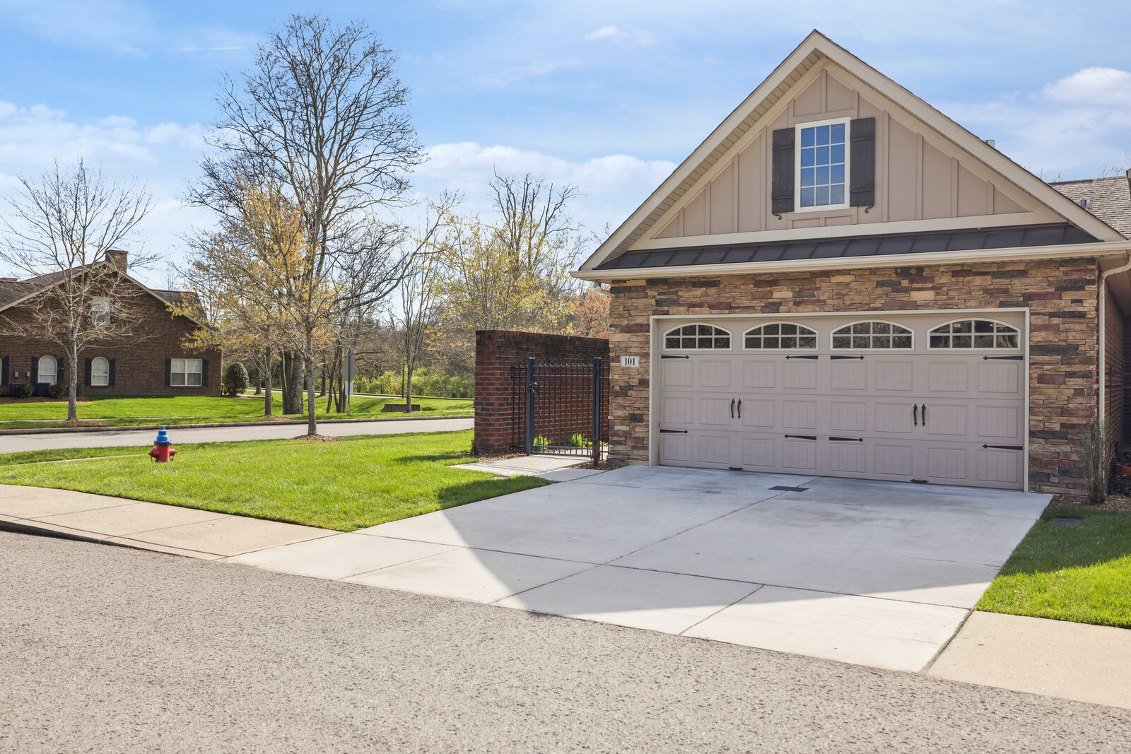 100 Placid Grove Ln Unit: 101