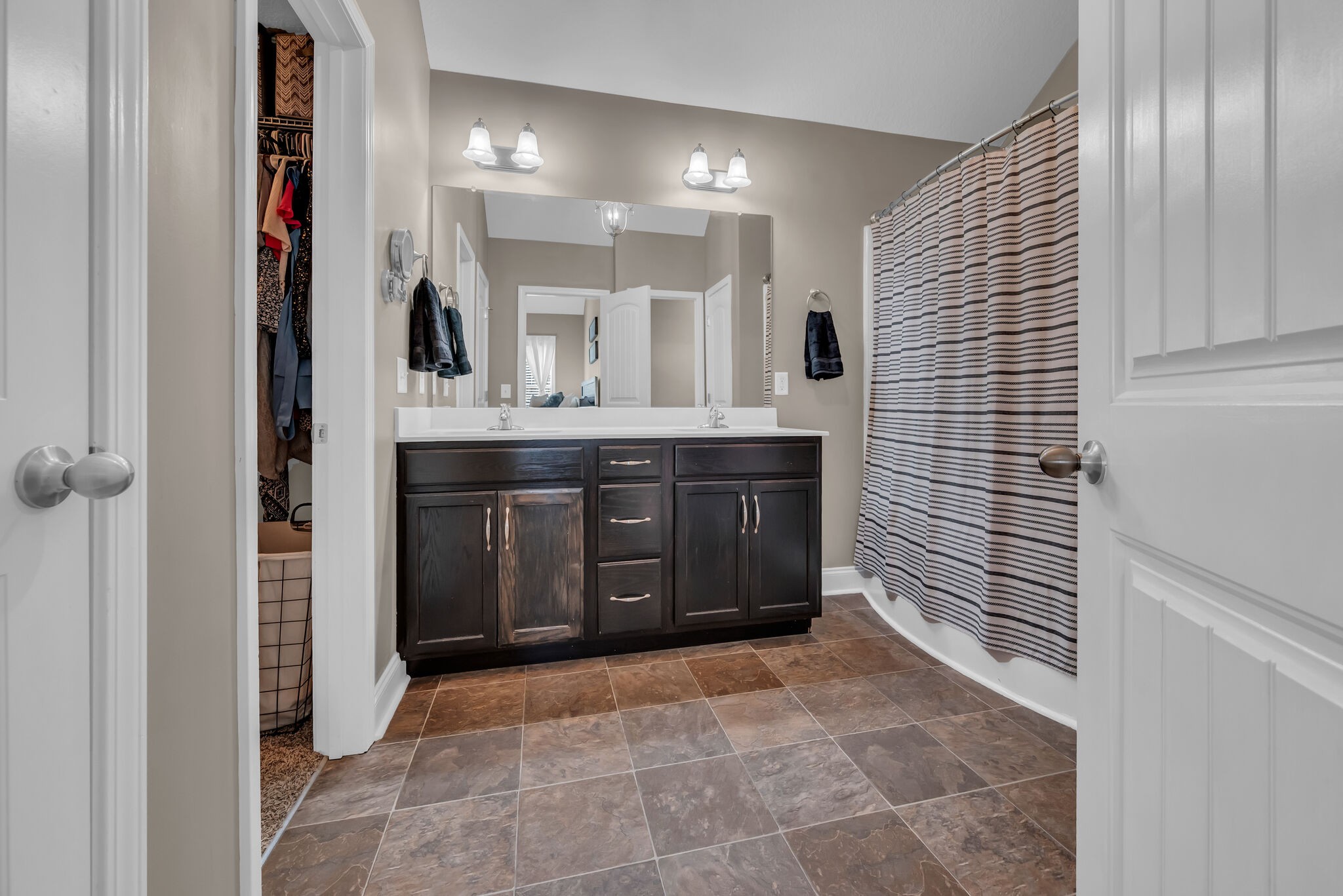 490 Medallion Cir
