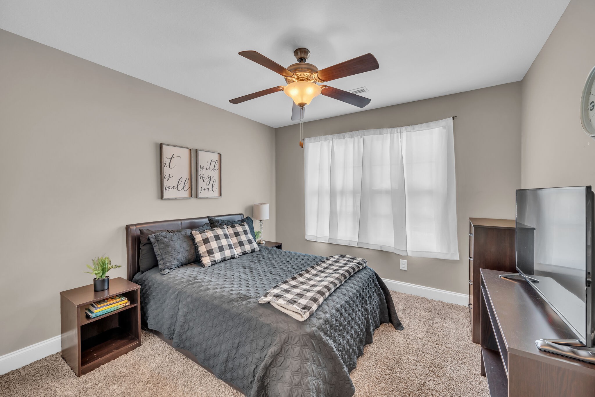 490 Medallion Cir