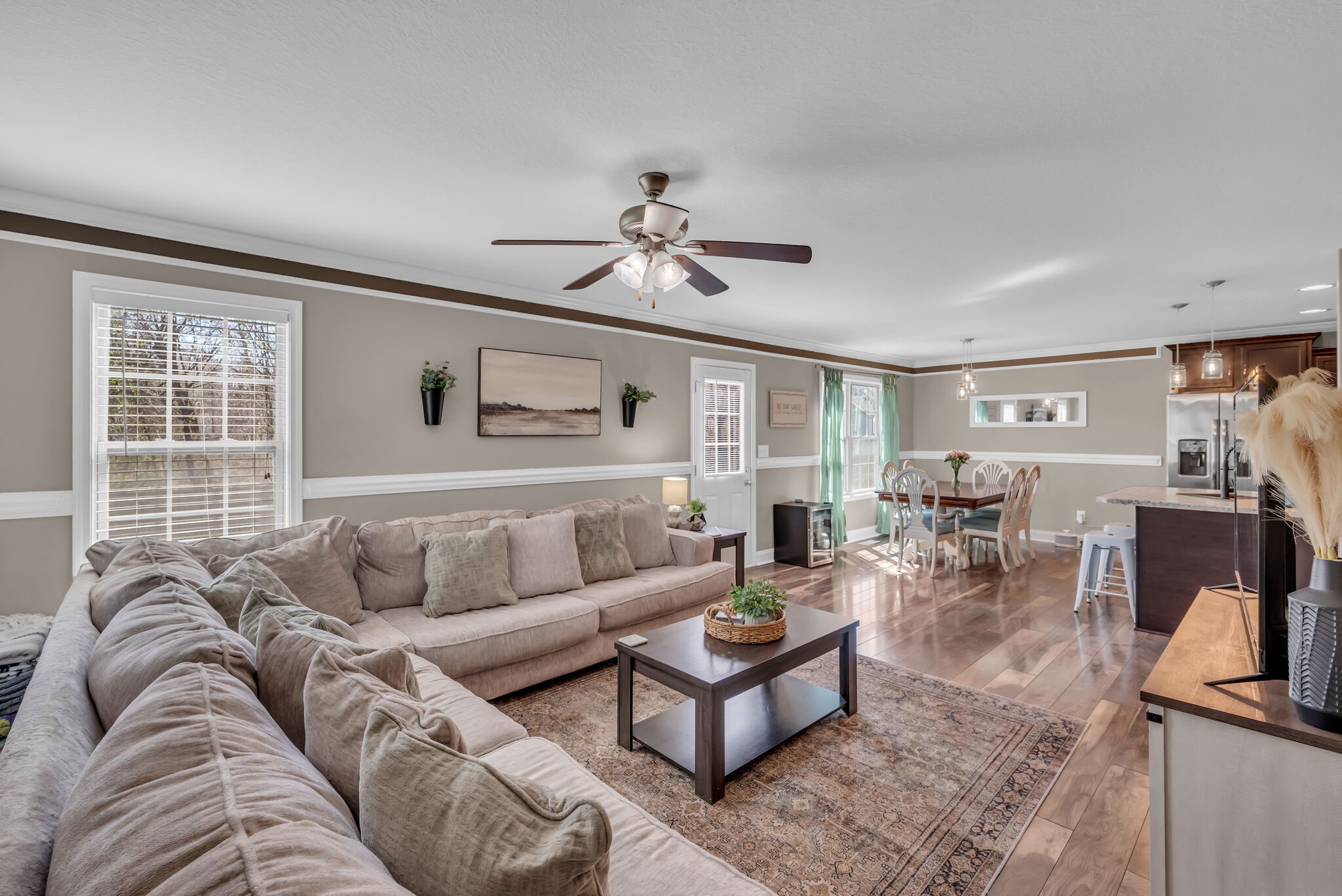 490 Medallion Cir
