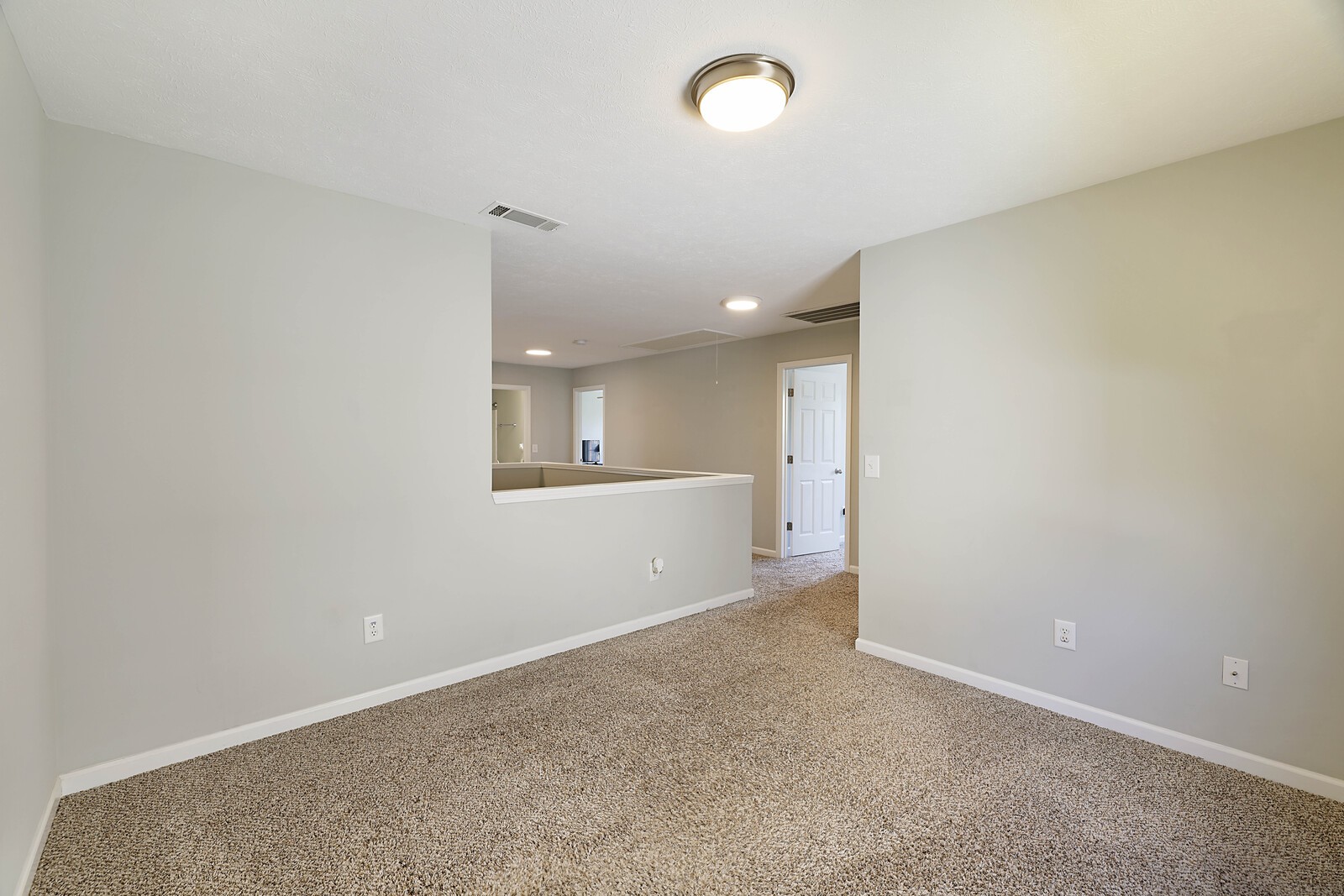 818 Creek Oak Dr