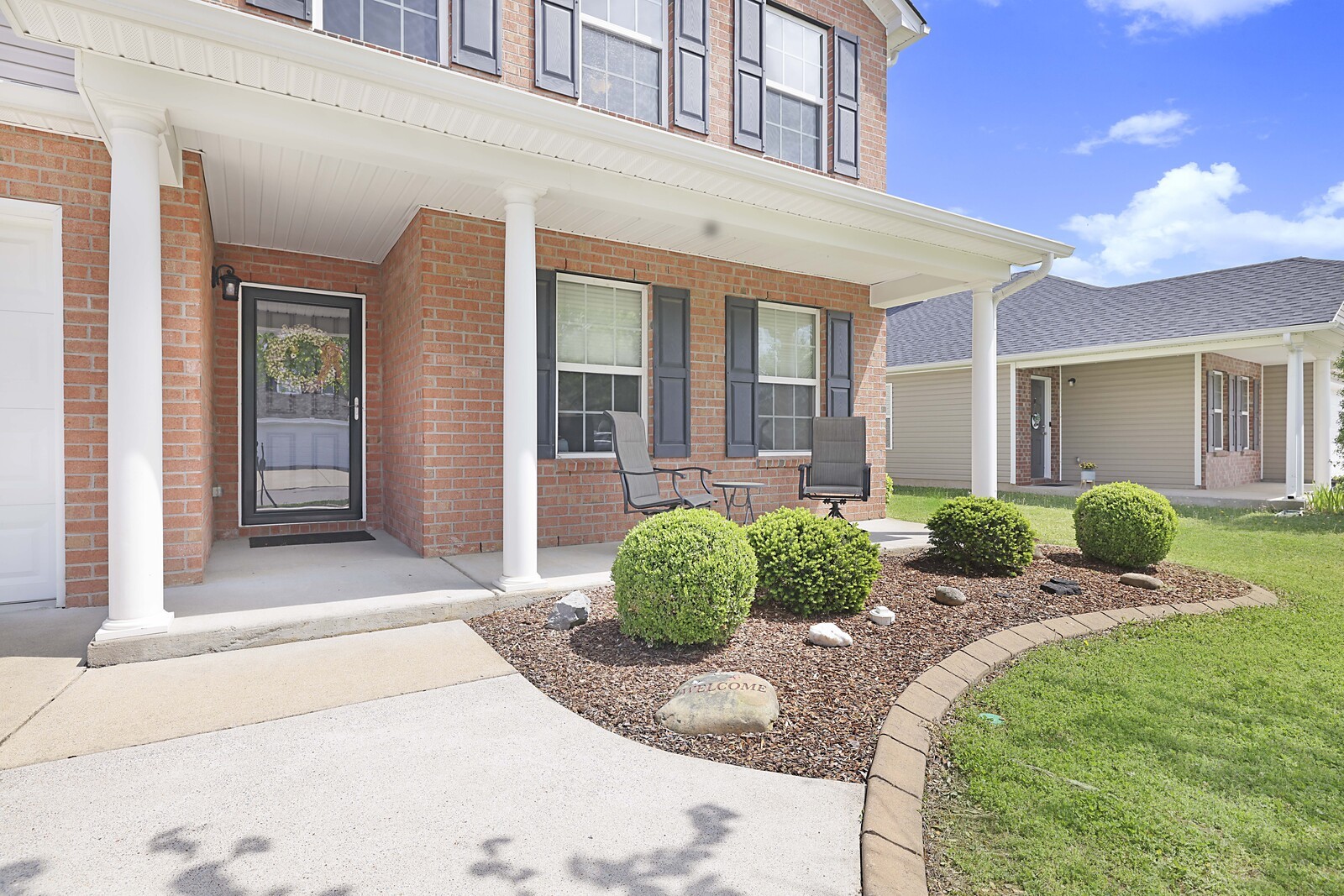 818 Creek Oak Dr
