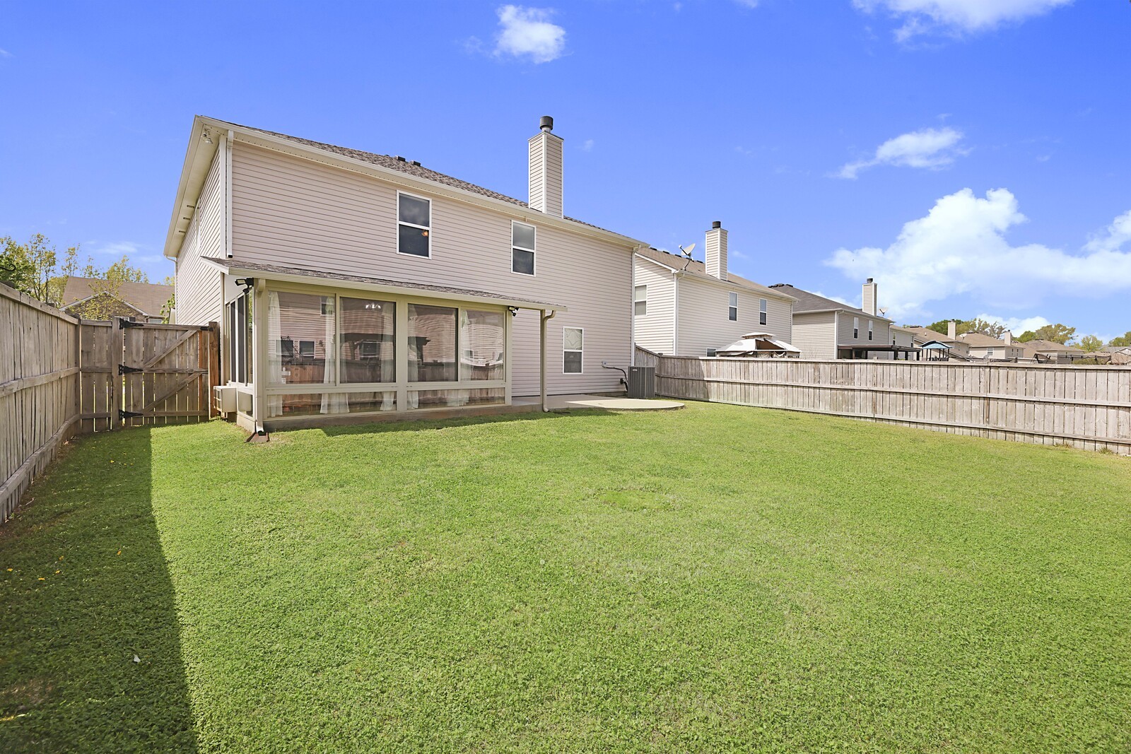 818 Creek Oak Dr