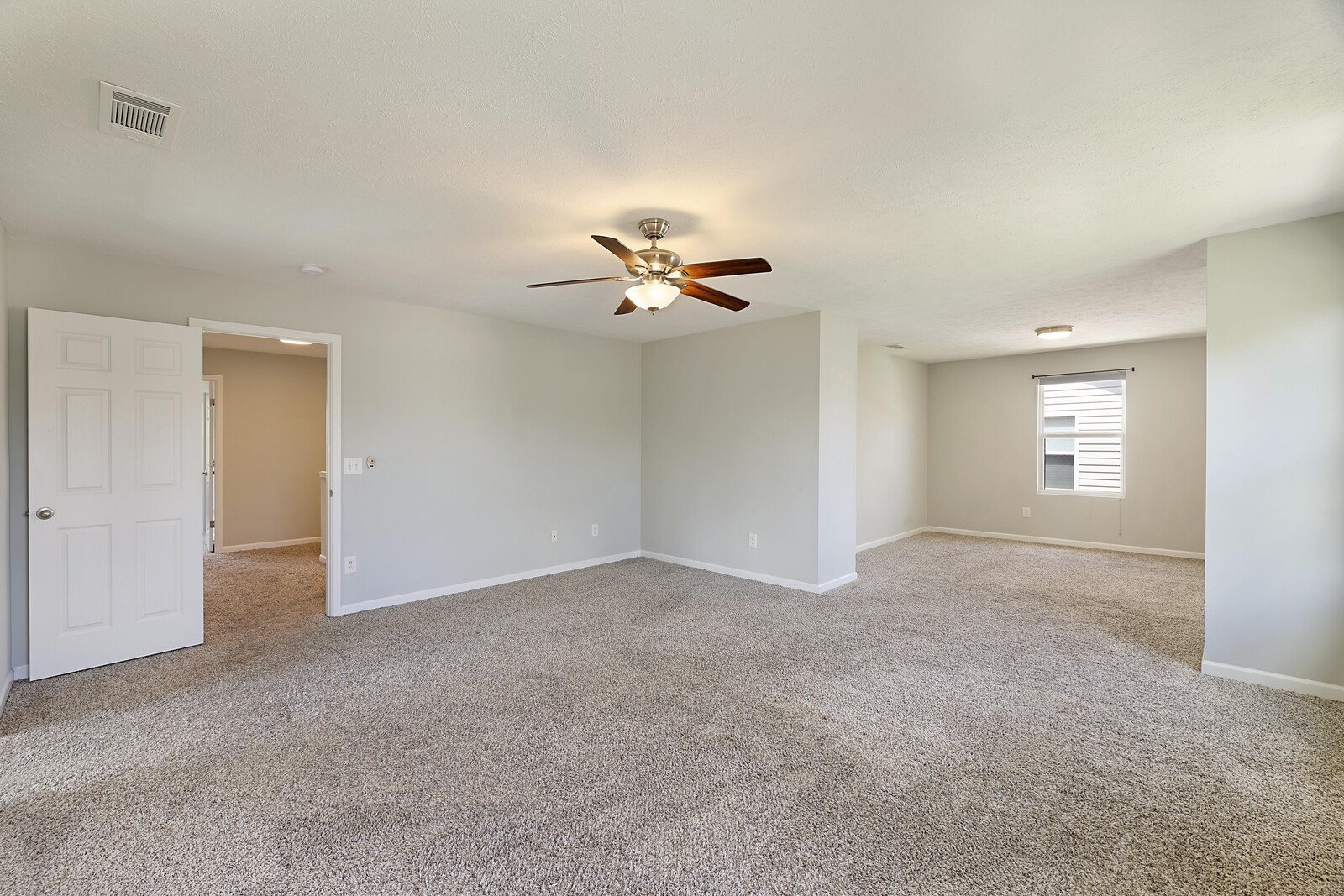 818 Creek Oak Dr