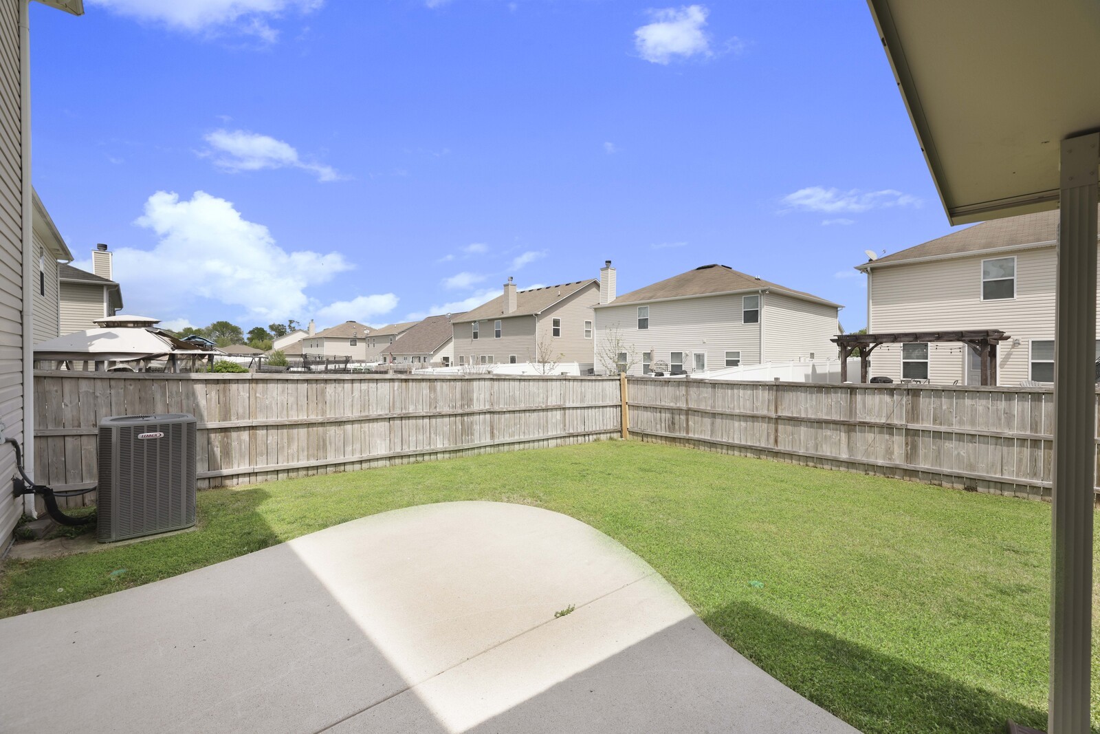 818 Creek Oak Dr