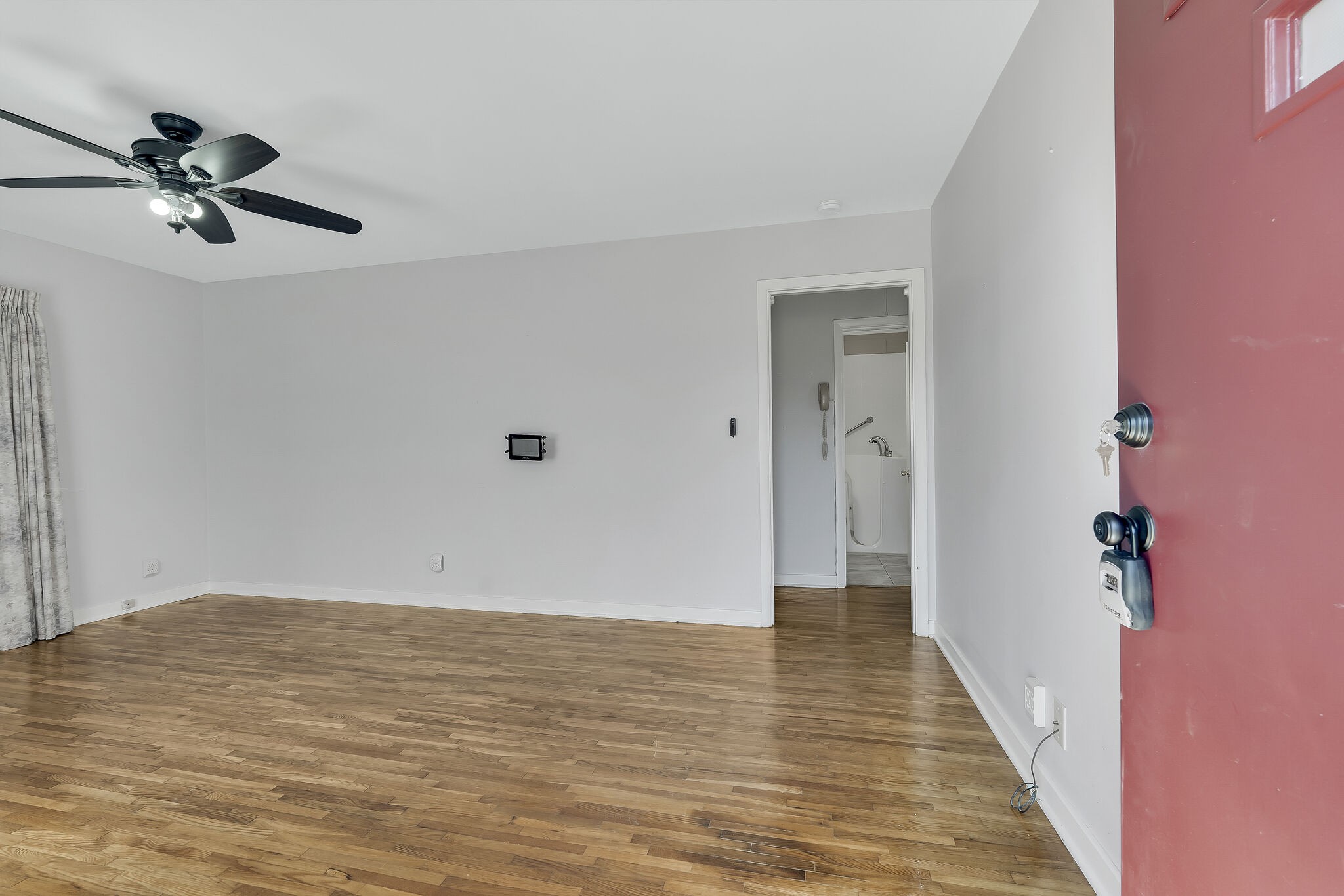 102 Walnut St