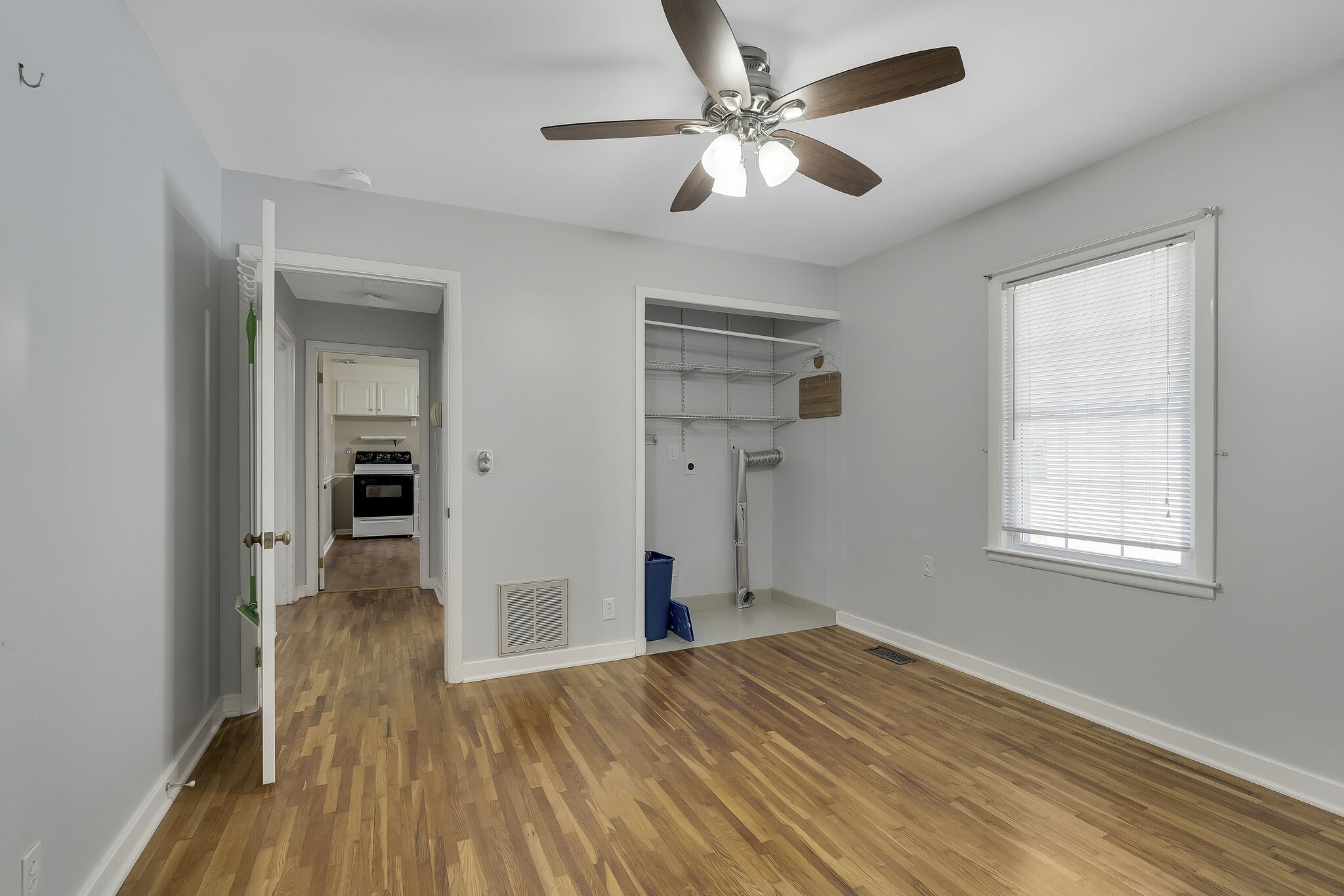 102 Walnut St