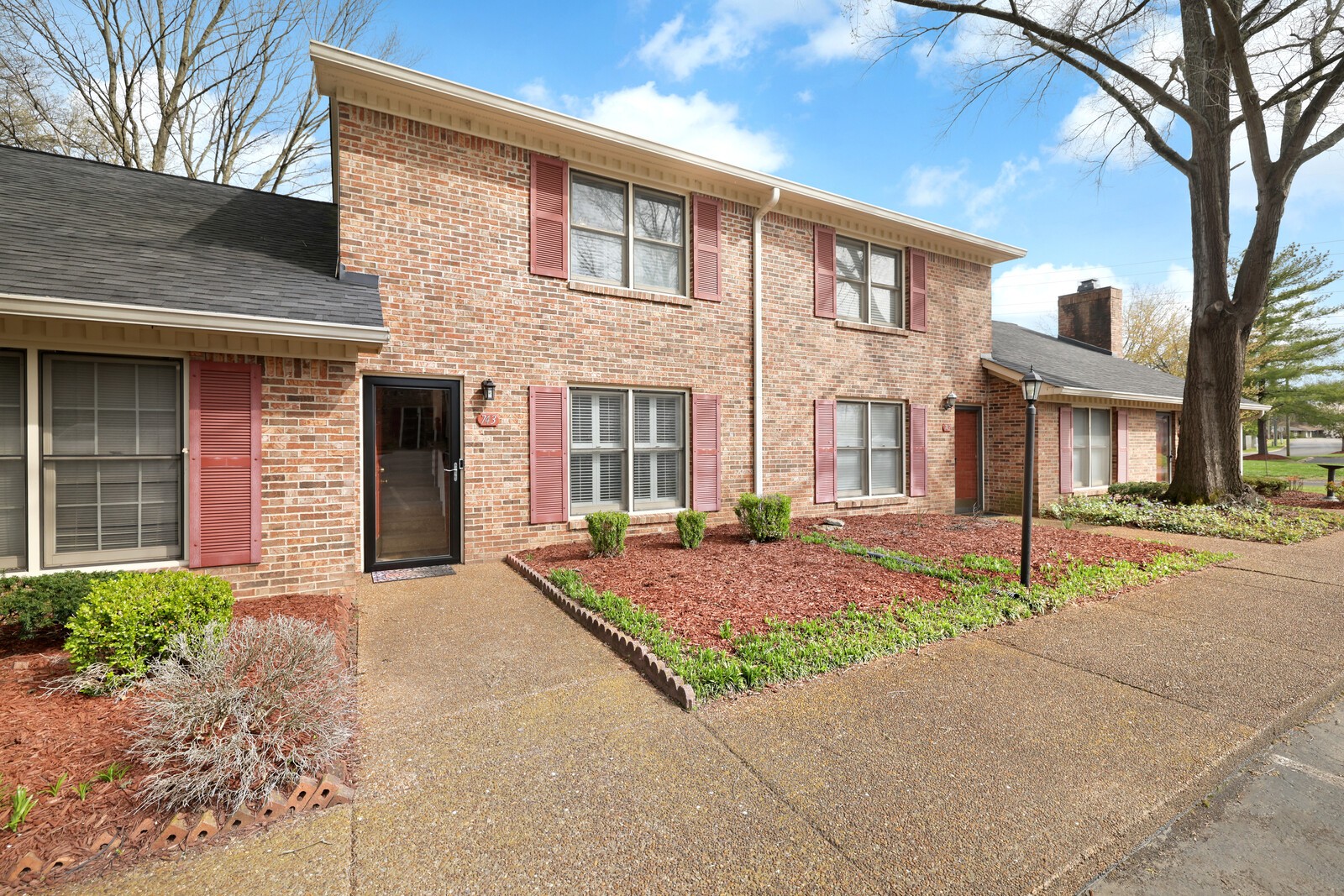 743 Kent Rd