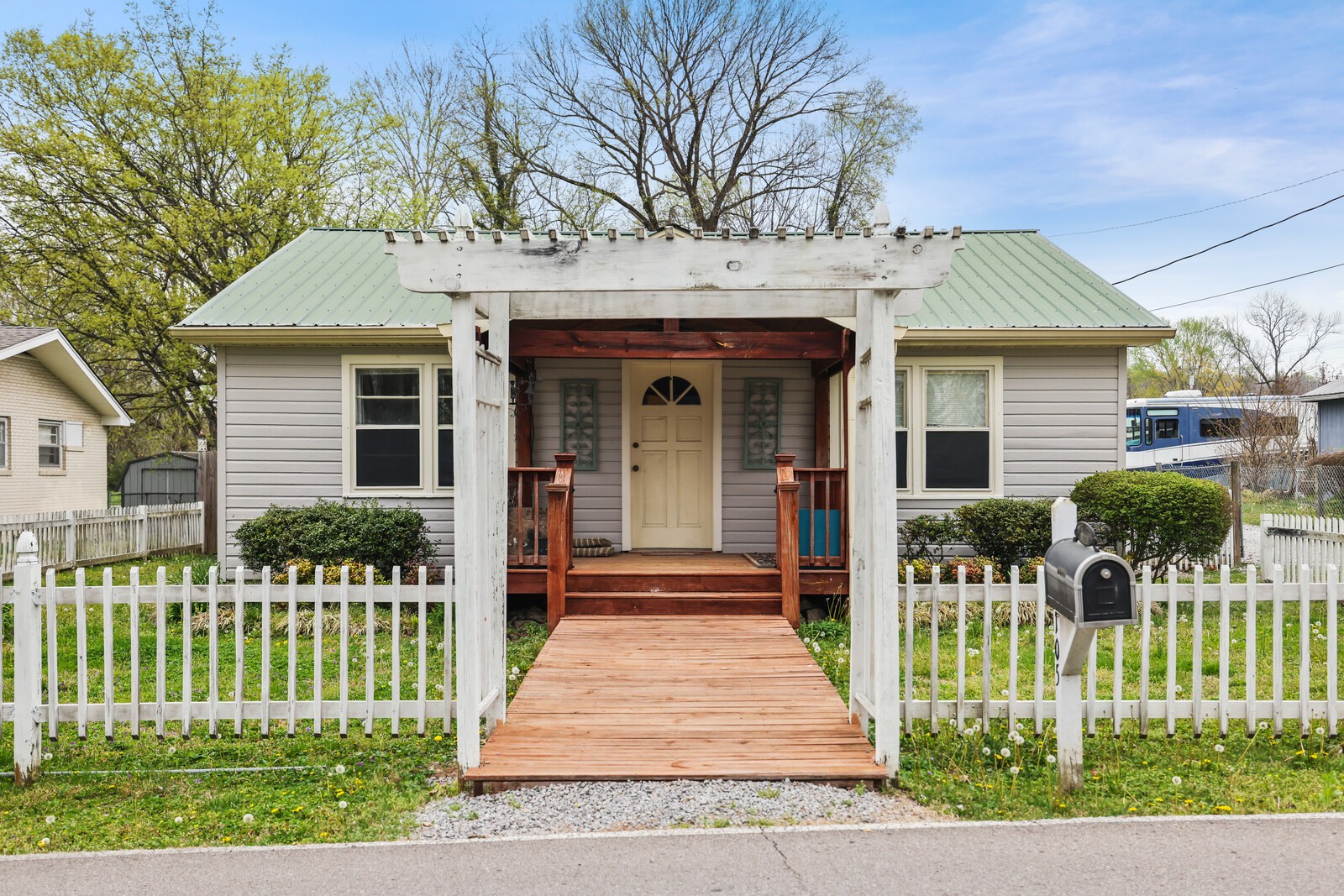 105 Jefferson St