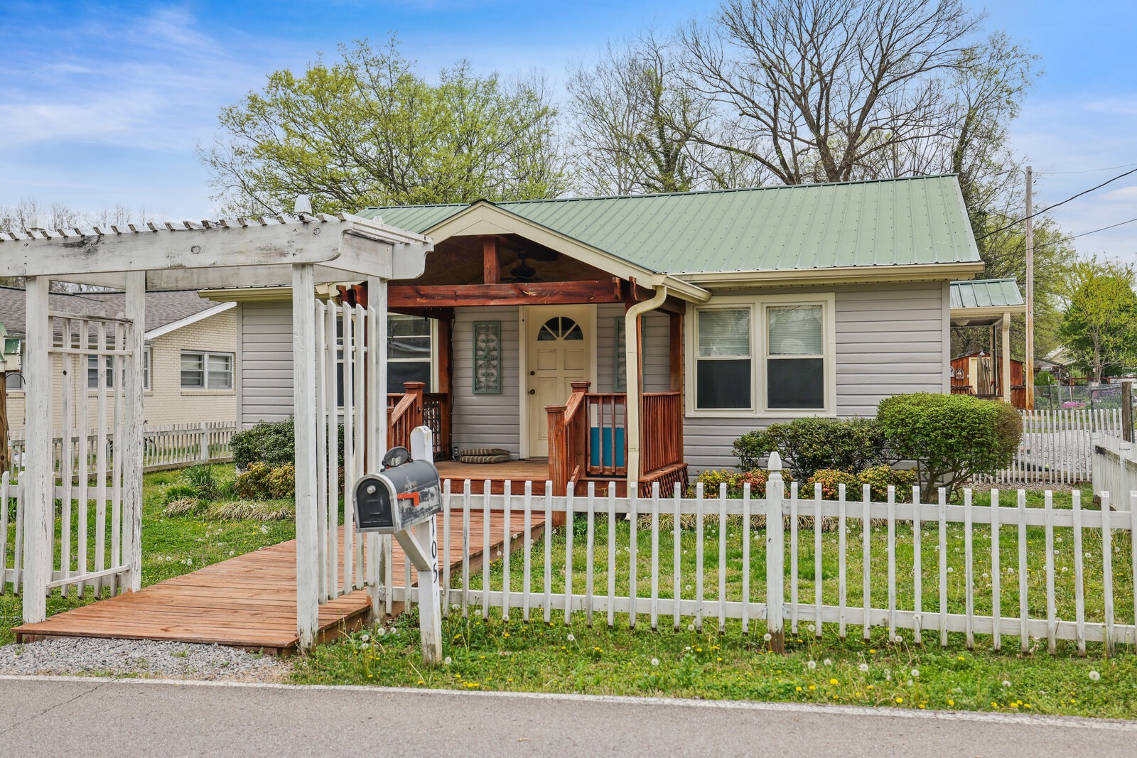 105 Jefferson St