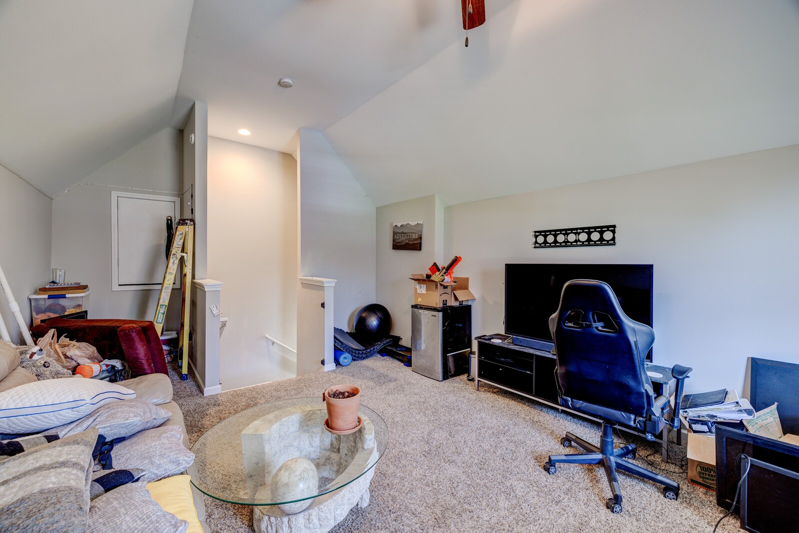 5944 Highway 431, N