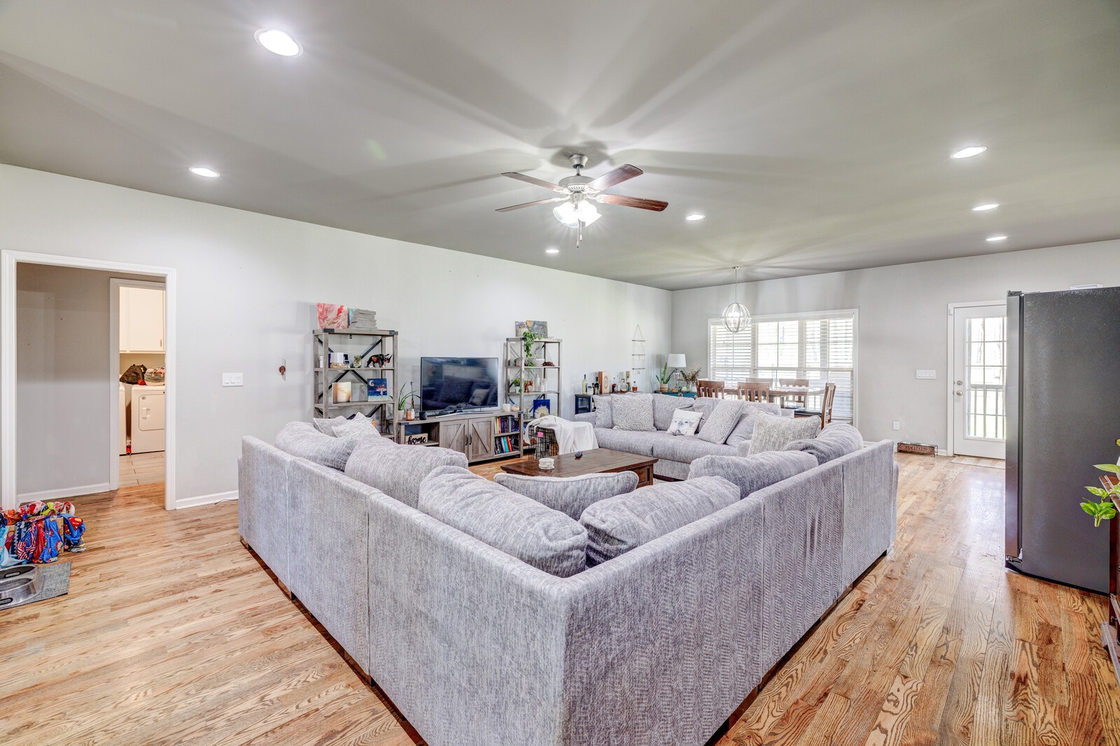 5944 Highway 431, N