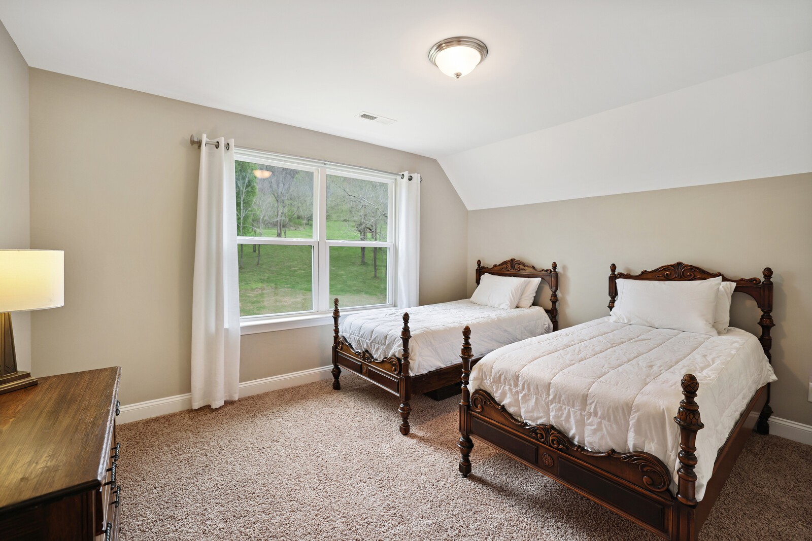 57 Hillside Cove Dr