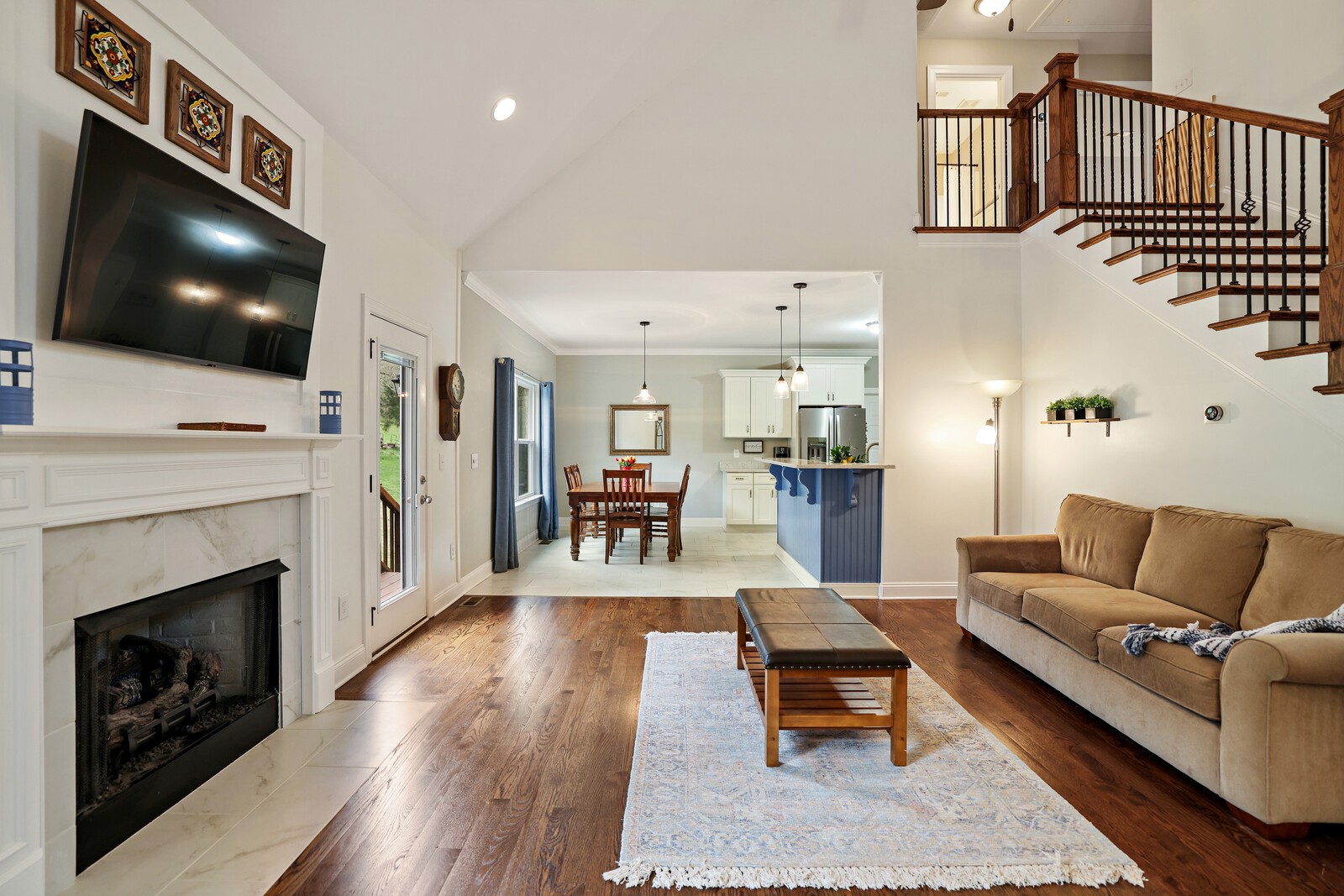 57 Hillside Cove Dr