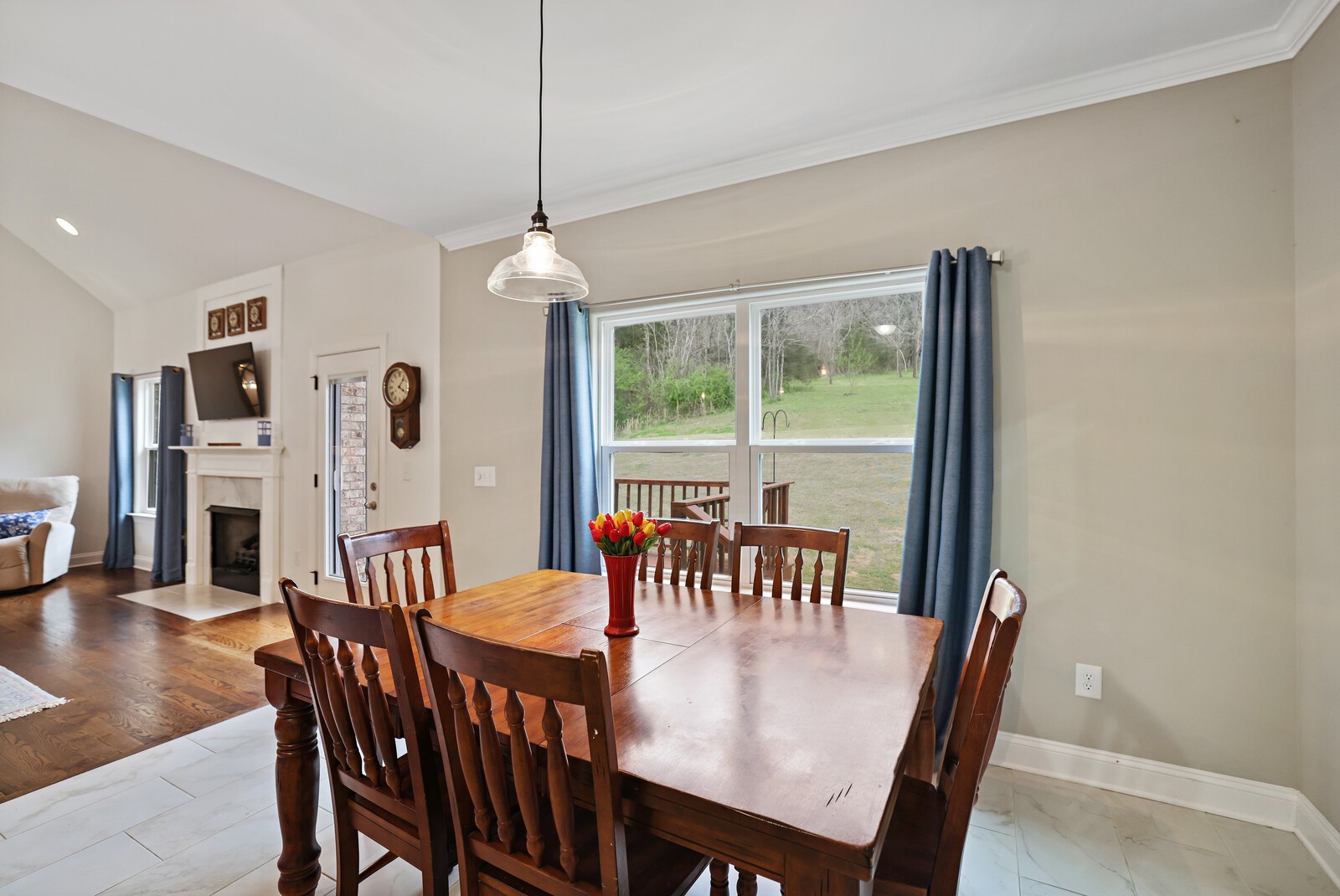 57 Hillside Cove Dr